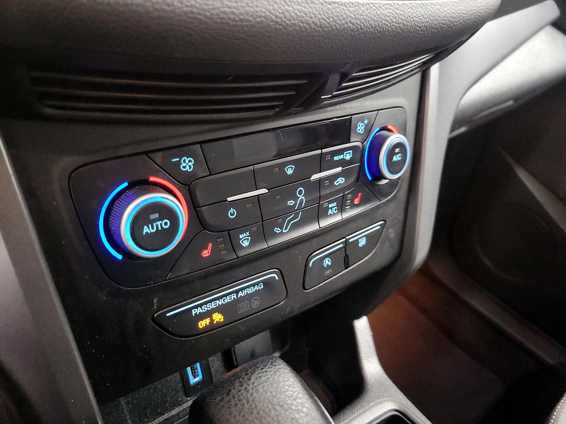 Thumbnail: 2019 Ford Escape - 15