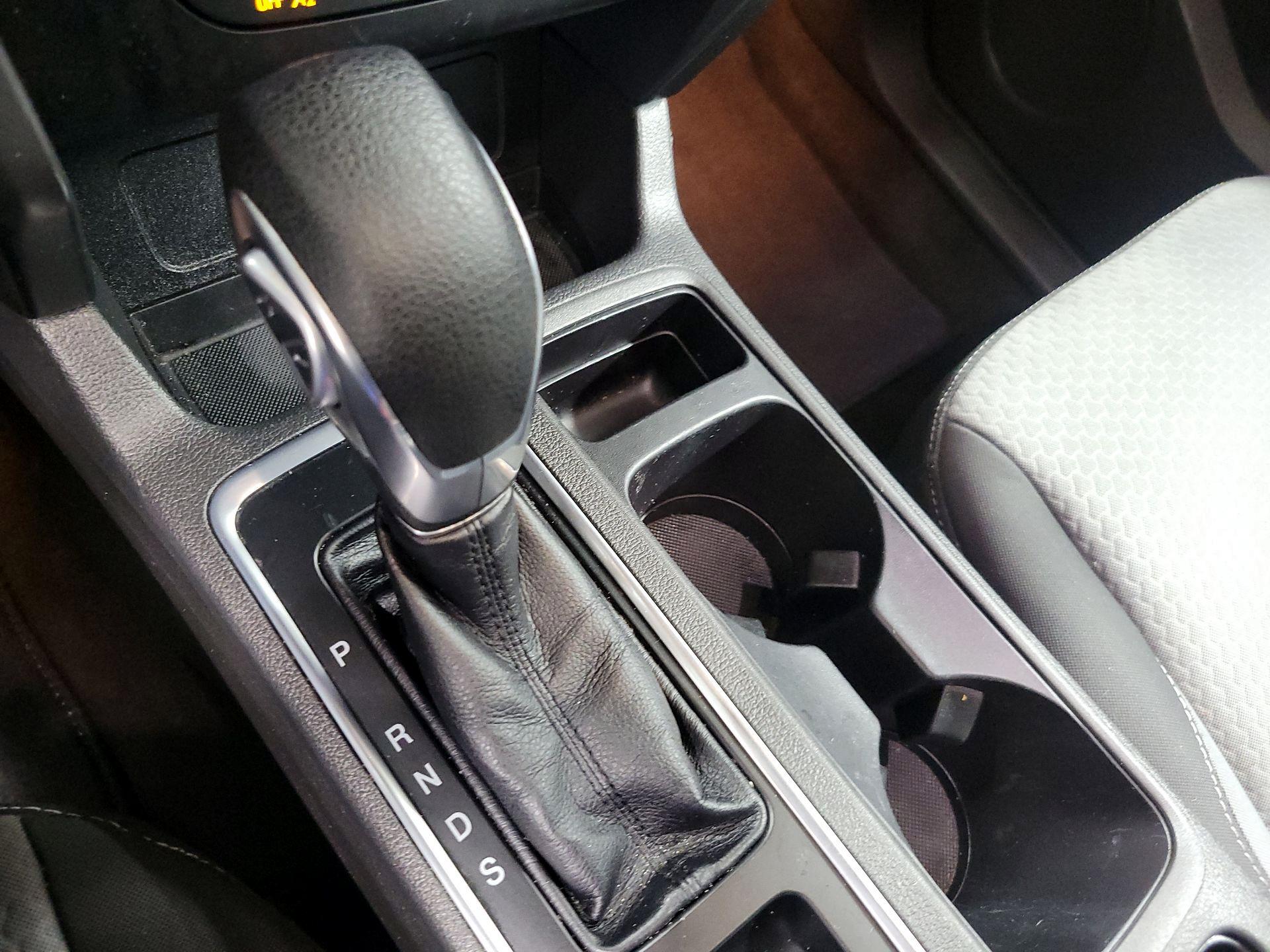 Thumbnail: 2019 Ford Escape - 16