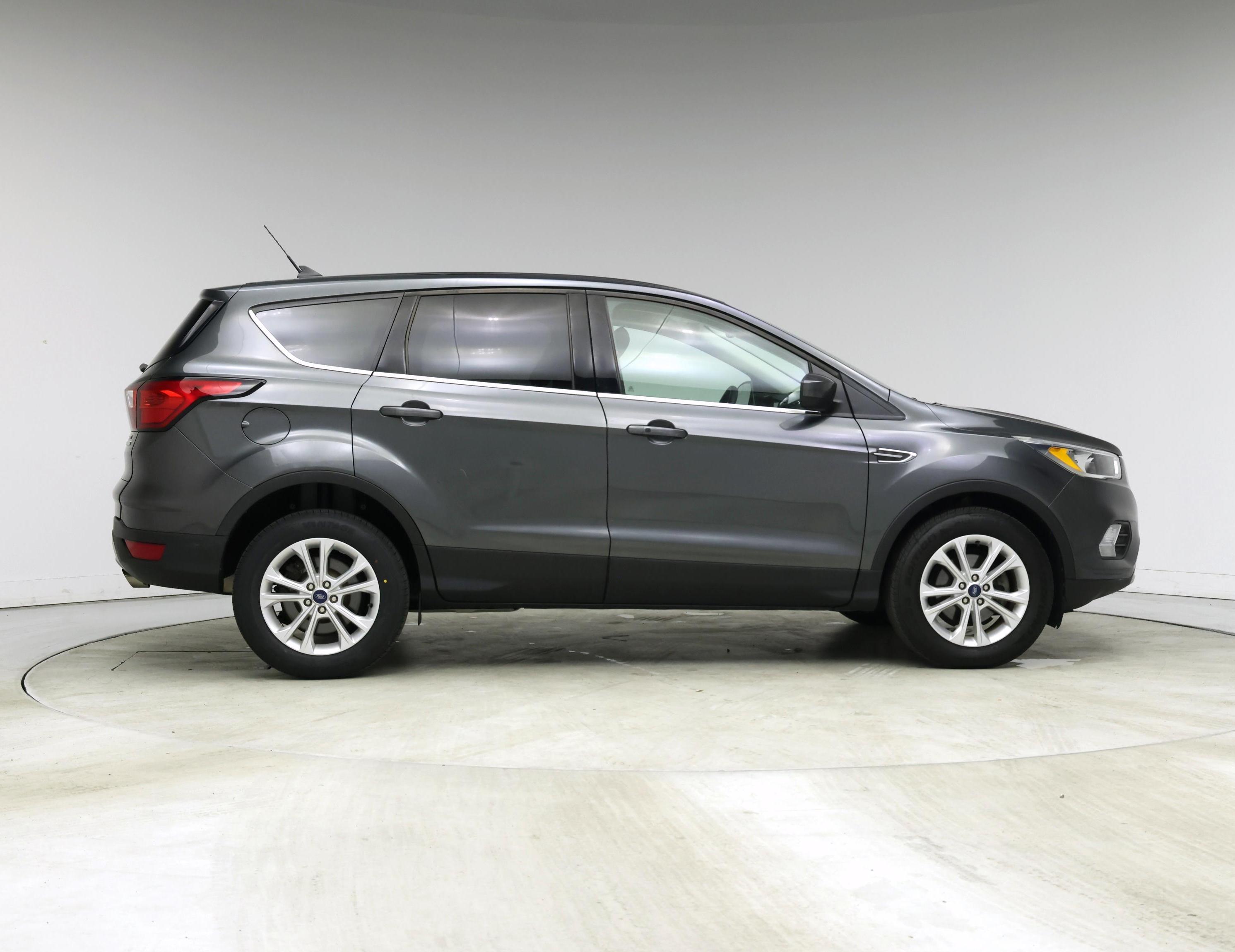 Thumbnail: 2019 Ford Escape - 7