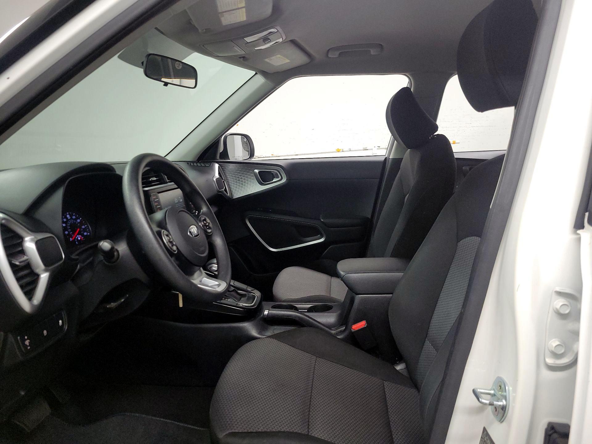 Thumbnail: 2020 Kia Soul - 11