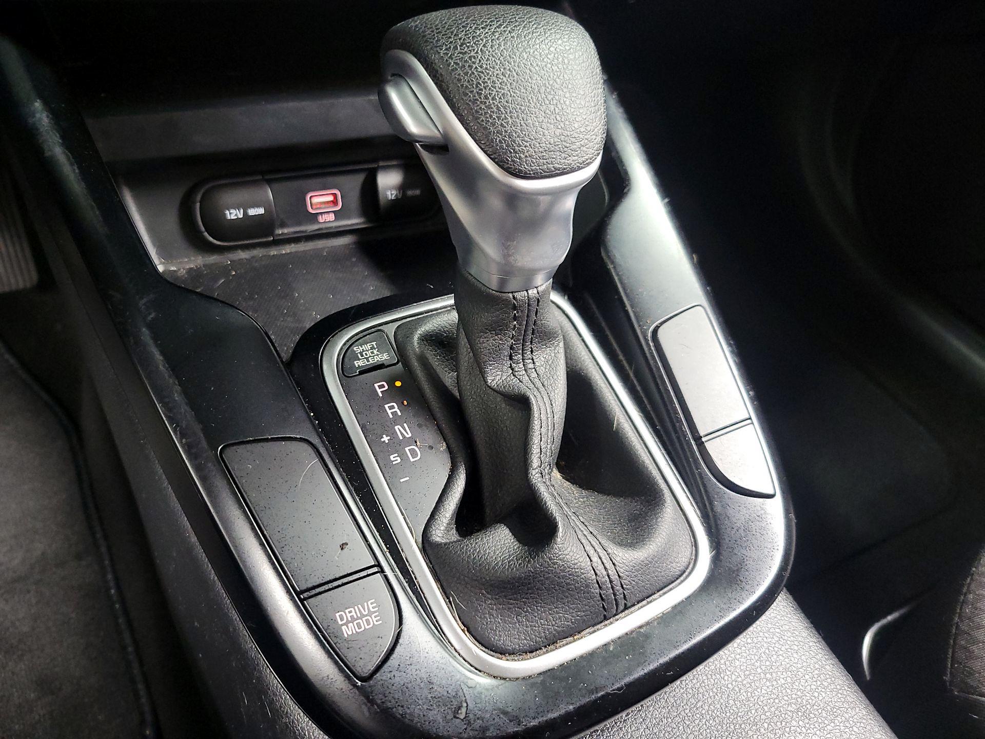 Thumbnail: 2020 Kia Soul - 16