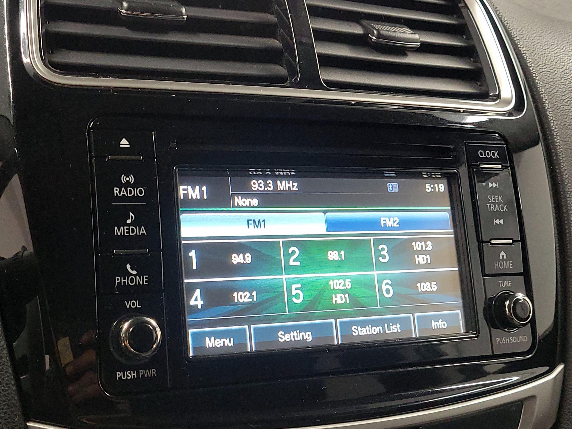 Thumbnail: 2017 Mitsubishi Outlander Sport - 15