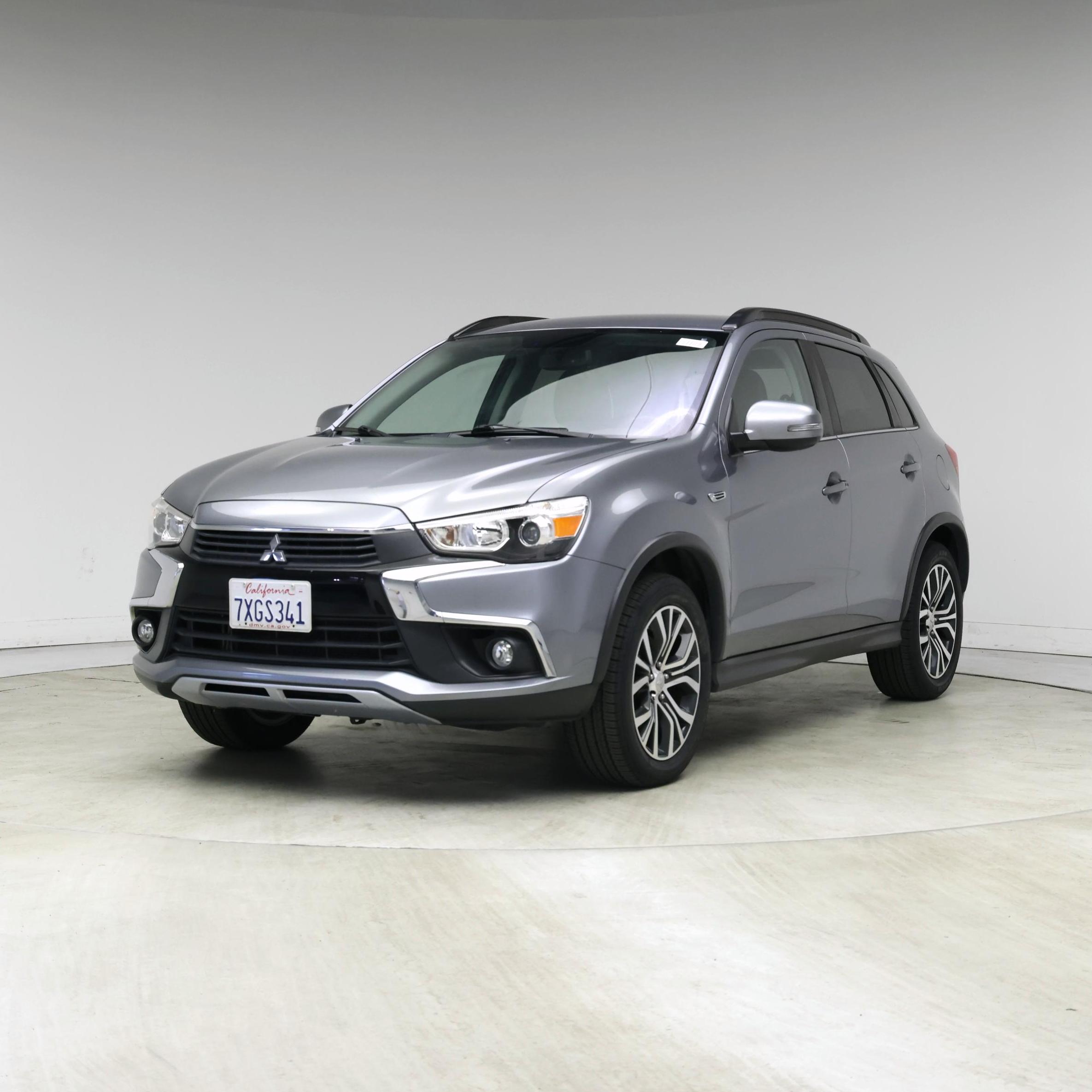 Thumbnail: 2017 Mitsubishi Outlander Sport - 4