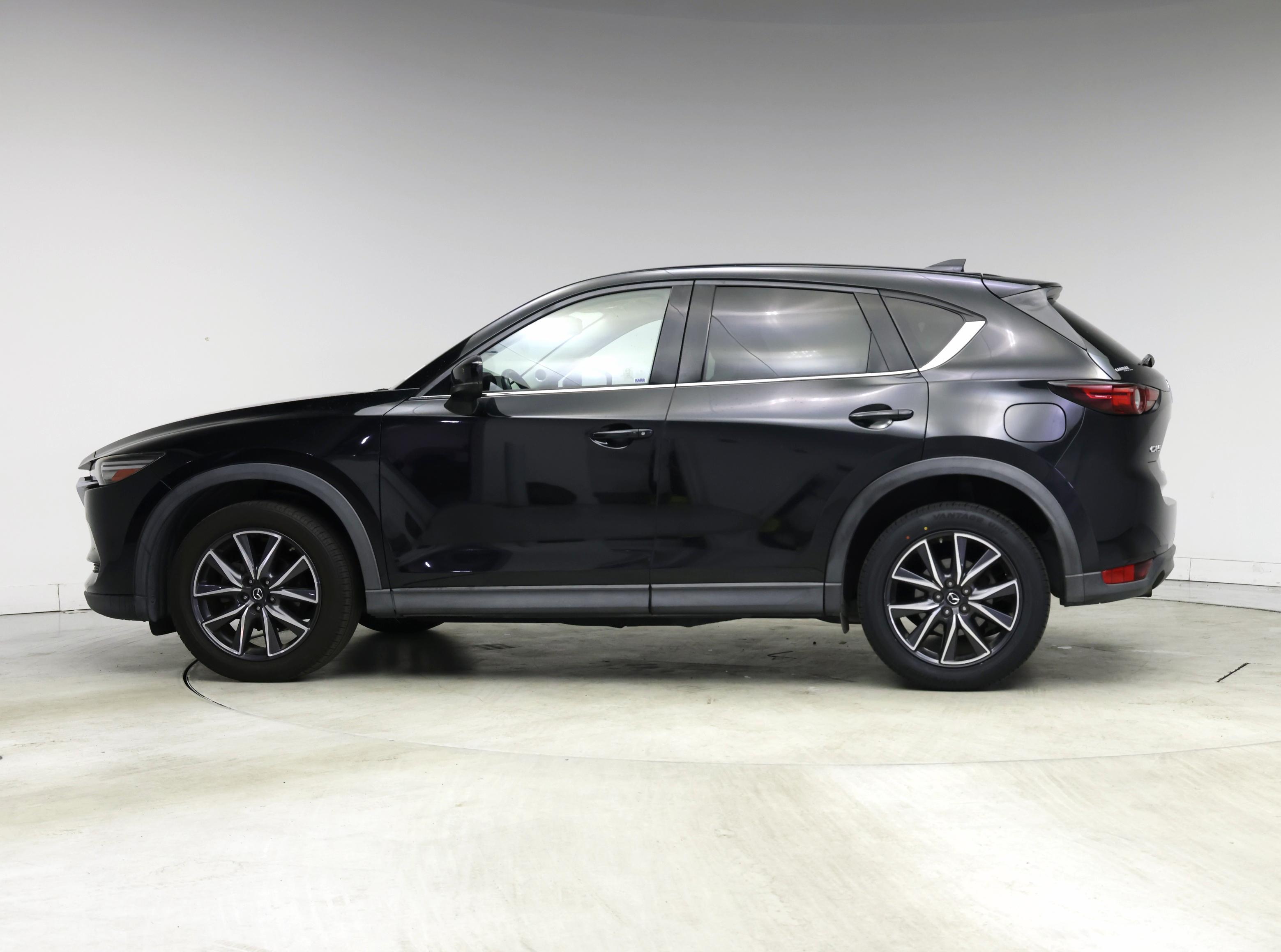 Thumbnail: 2017 Mazda CX-5 - 3