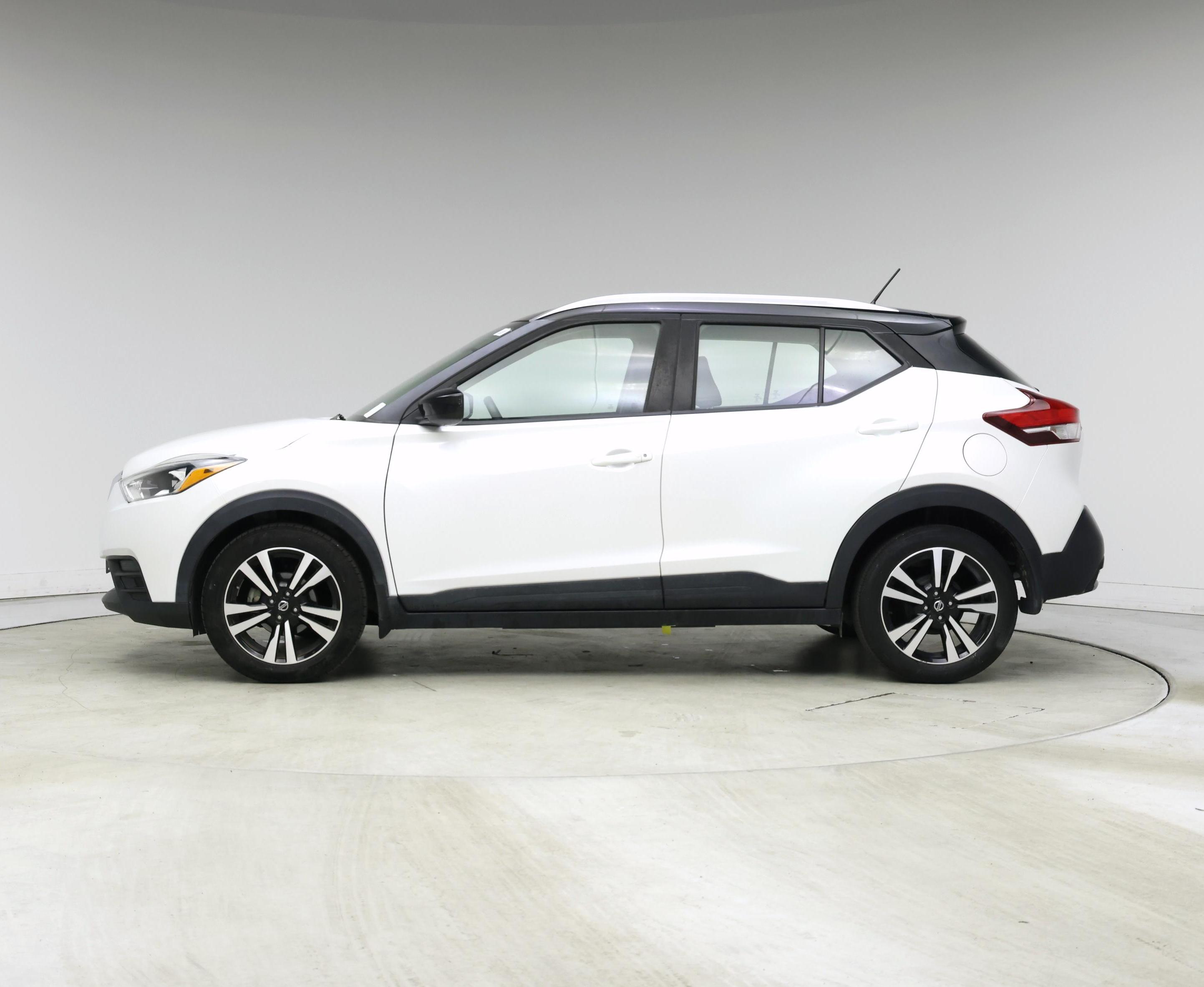 Thumbnail: 2019 Nissan Kicks - 3