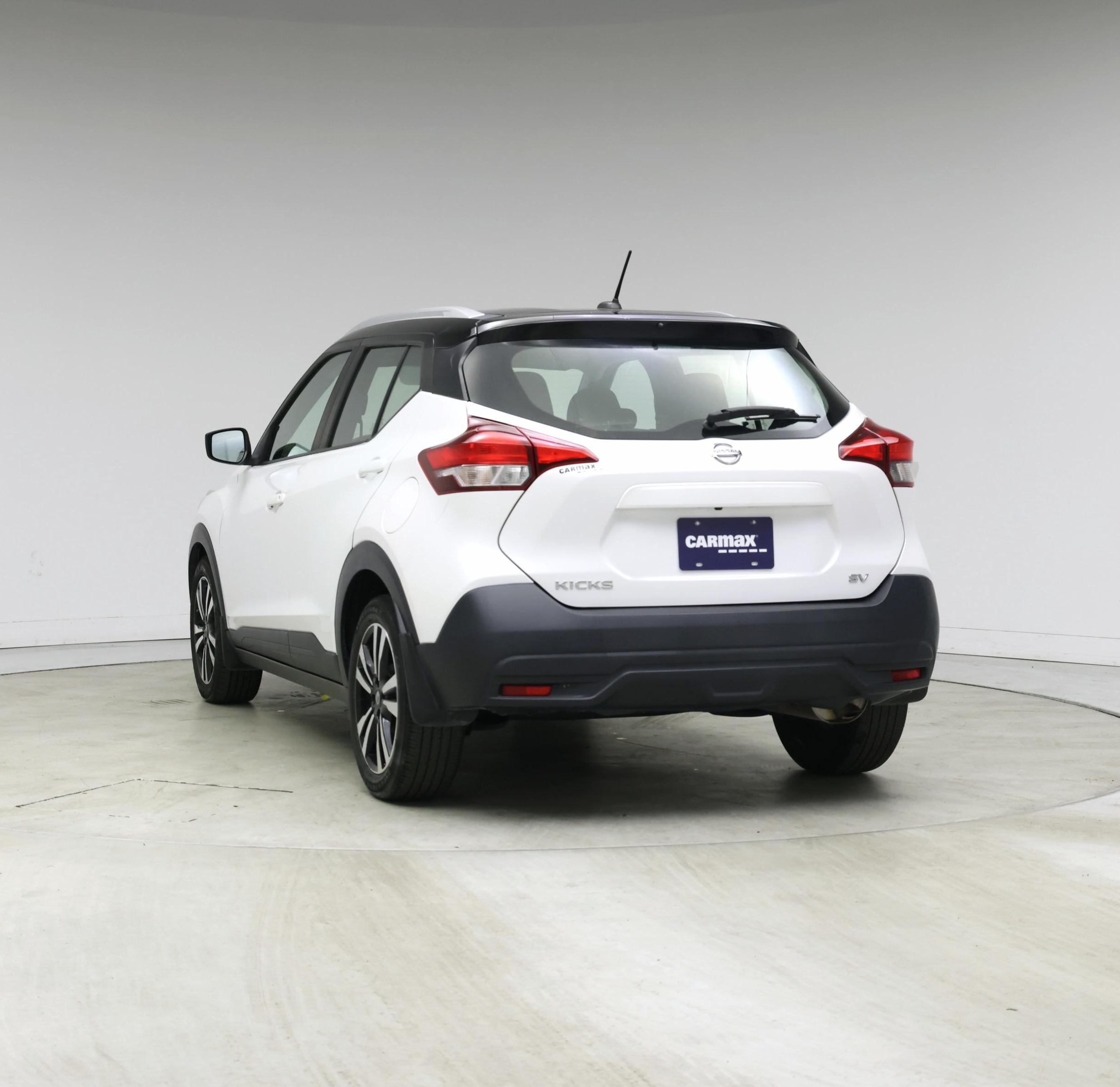 Thumbnail: 2019 Nissan Kicks - 6