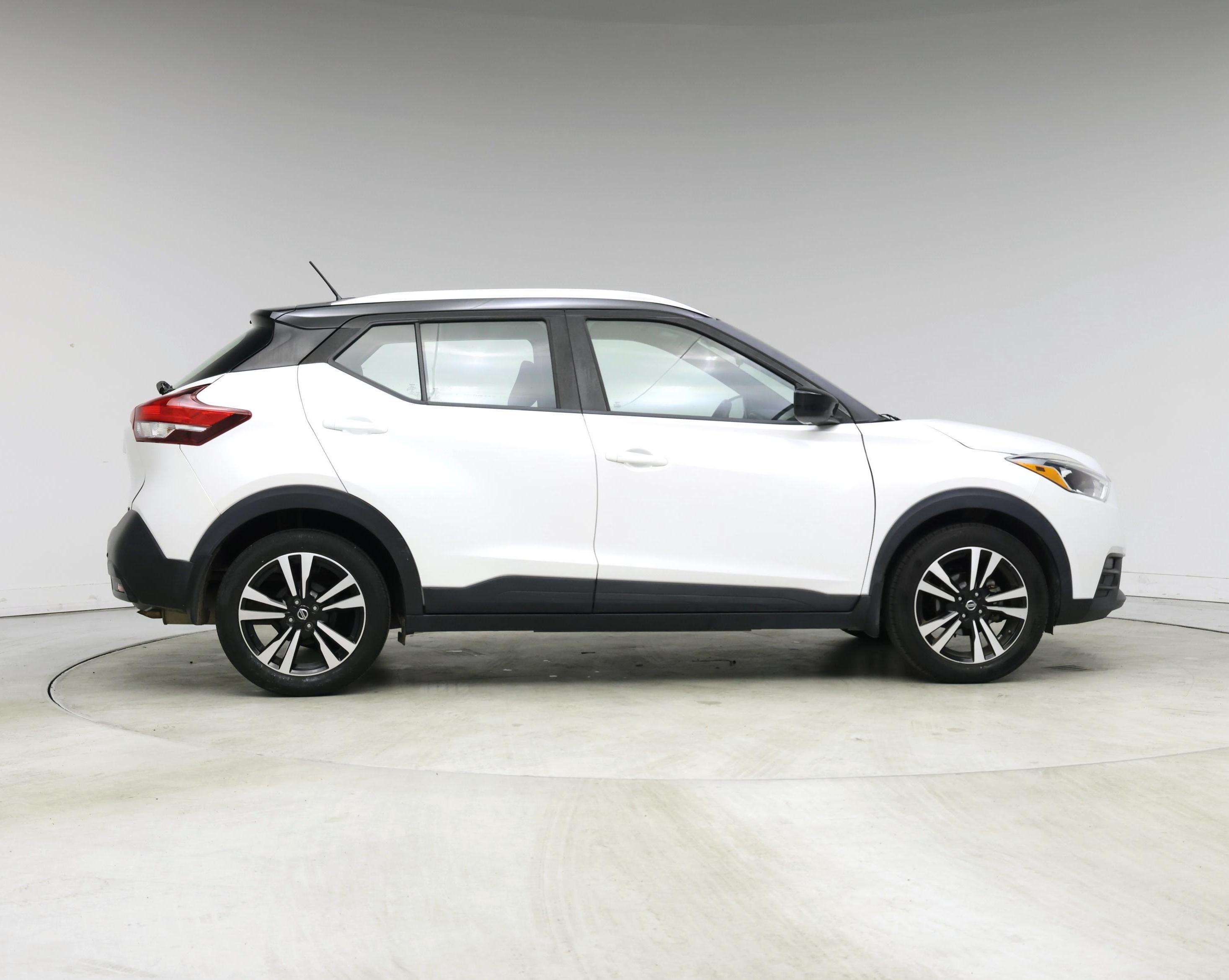 Thumbnail: 2019 Nissan Kicks - 7