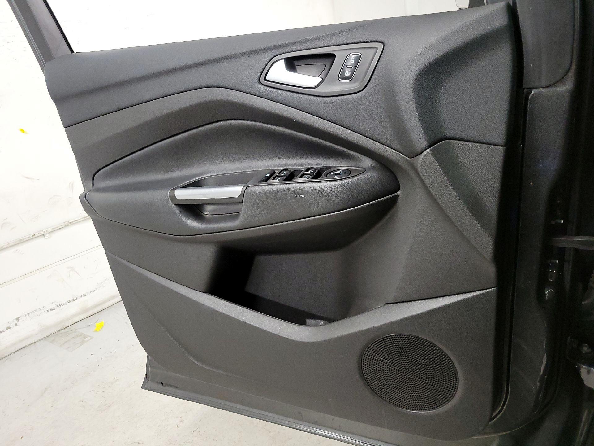 Thumbnail: 2018 Ford Escape - 12