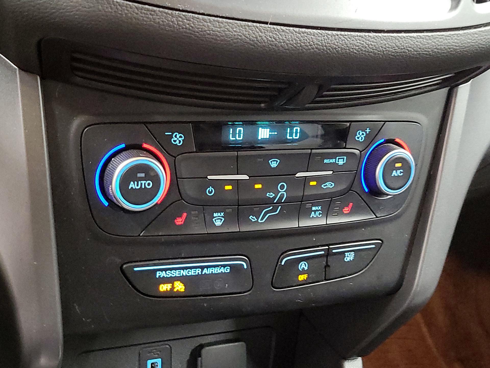 Thumbnail: 2018 Ford Escape - 15