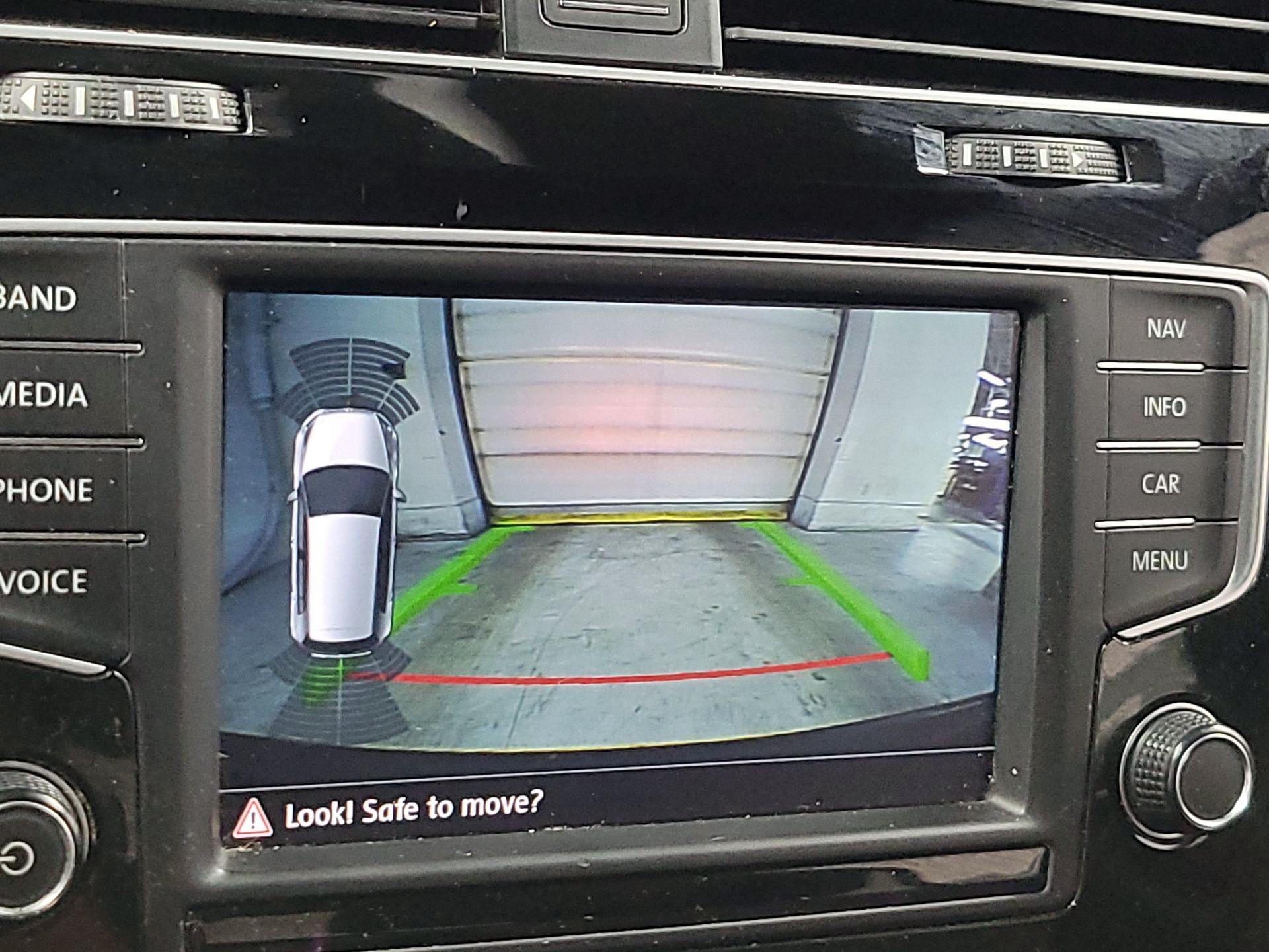 Thumbnail: 2016 Volkswagen Golf - 13