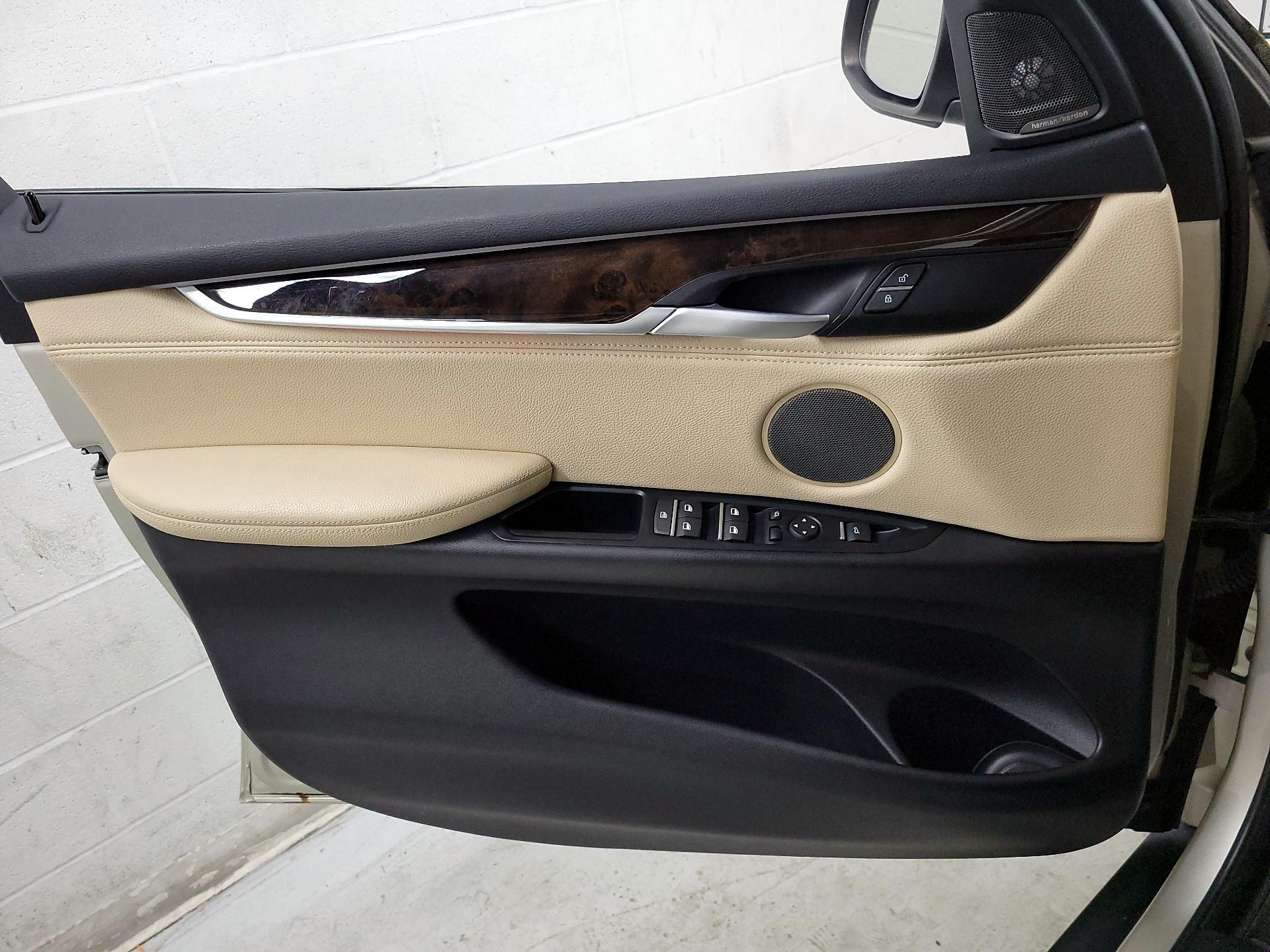 Thumbnail: 2016 BMW X5 - 12