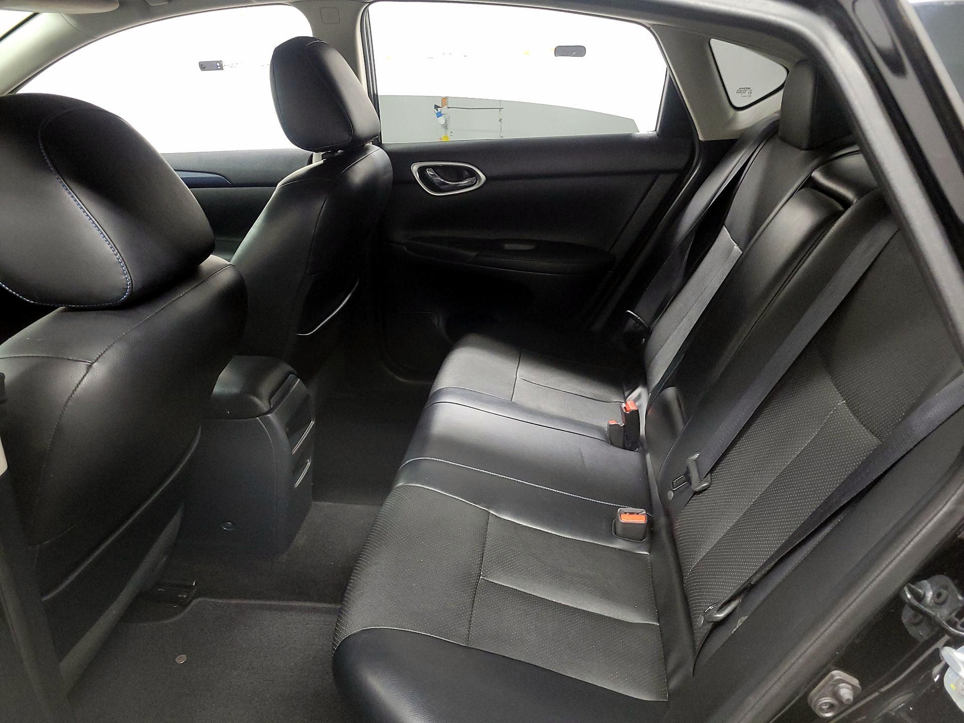 Thumbnail: 2016 Nissan Sentra - 17