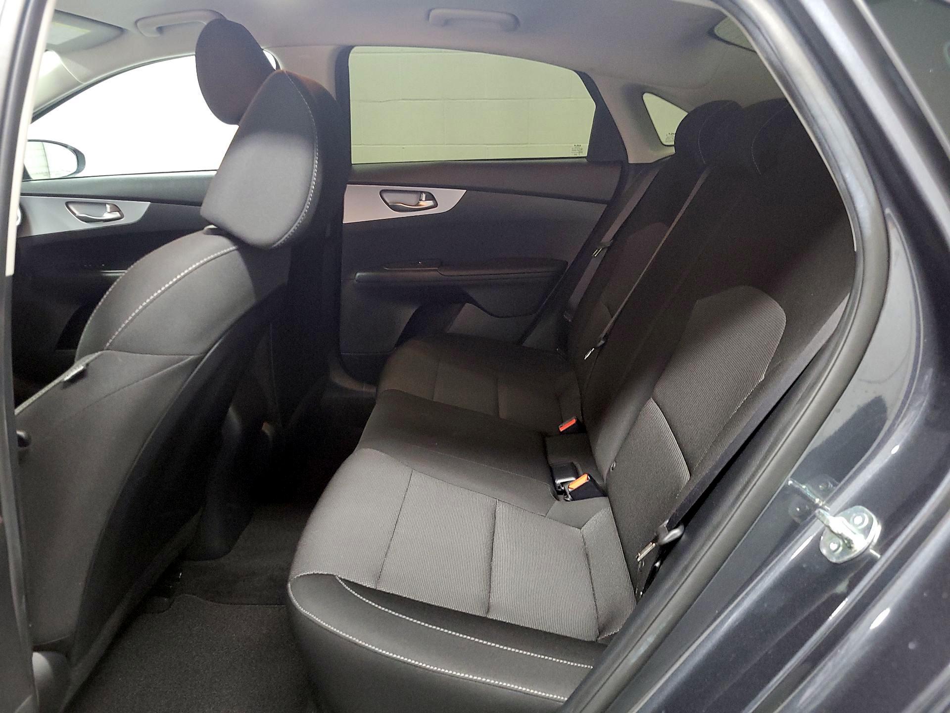 Thumbnail: 2024 Kia Forte - 18