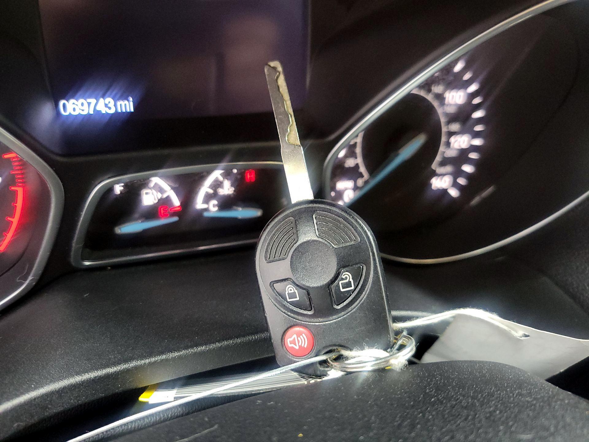 Thumbnail: 2017 Ford Escape - 19