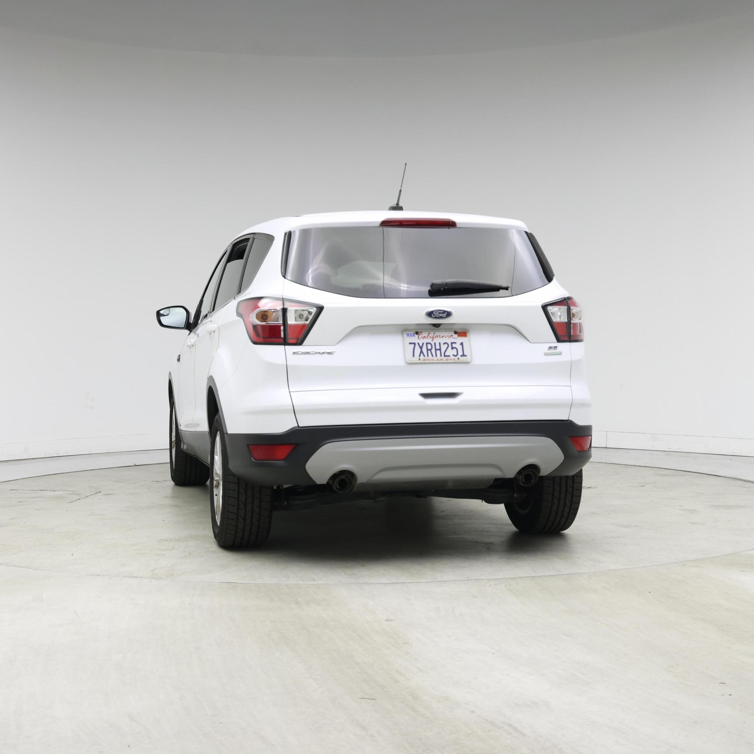 Thumbnail: 2017 Ford Escape - 6