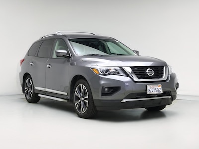Gray 2017 Nissan Pathfinder Platinum