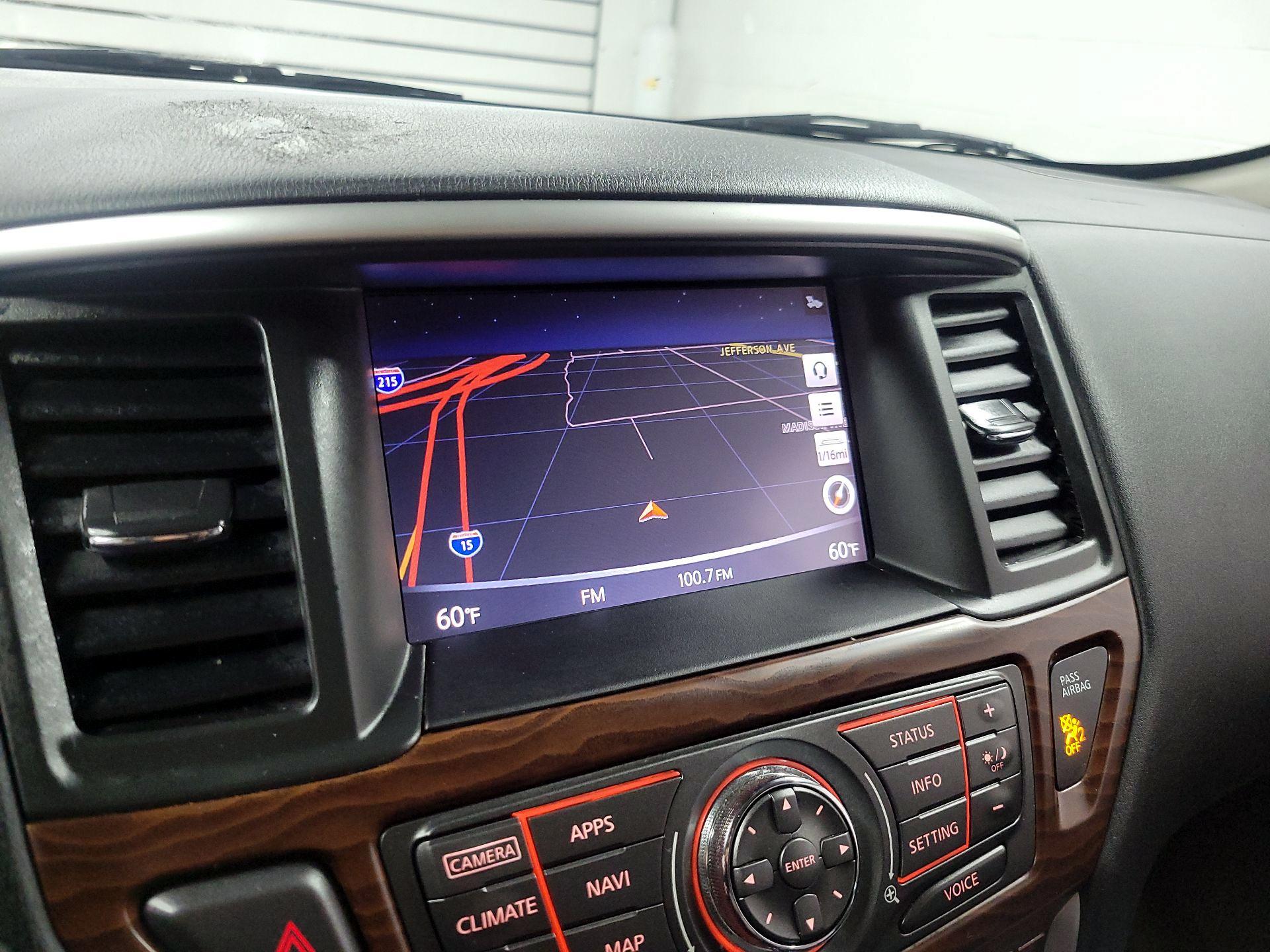 Thumbnail: 2017 Nissan Pathfinder - 13