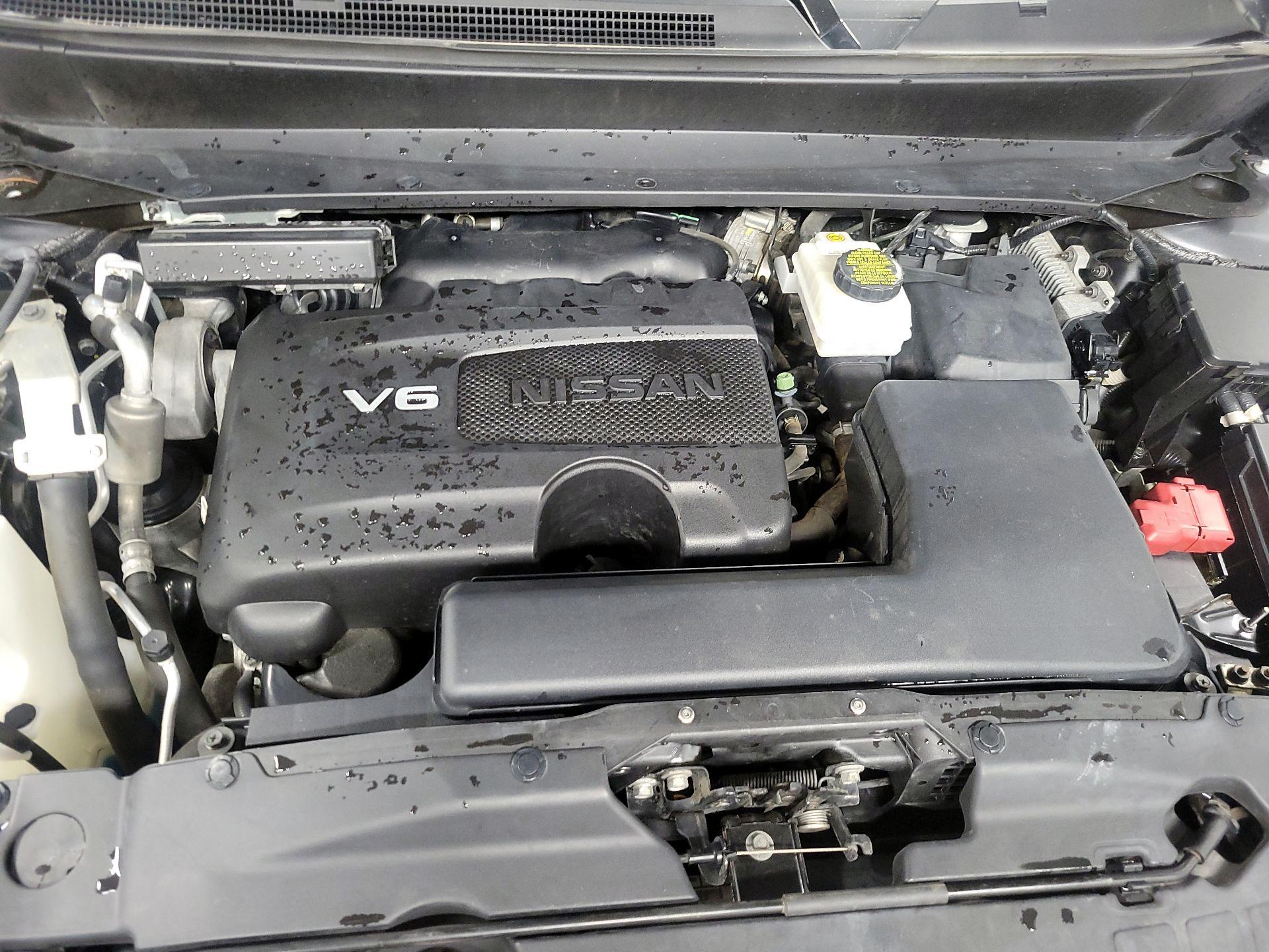 Thumbnail: 2017 Nissan Pathfinder - 18