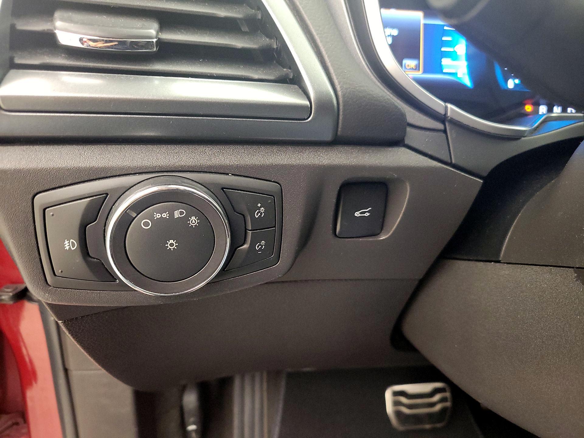 Thumbnail: 2016 Ford Fusion - 13