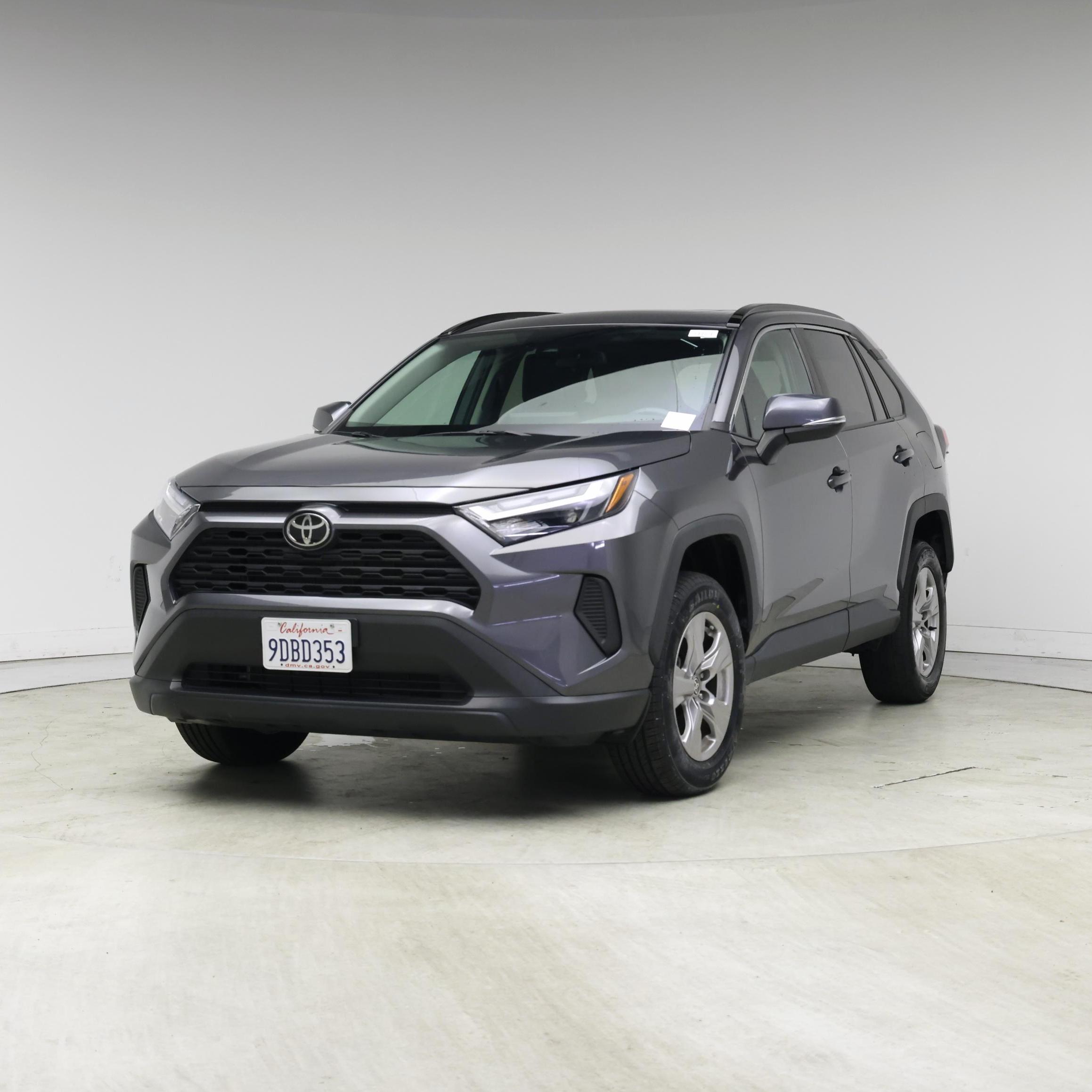 Thumbnail: 2022 Toyota RAV4 - 4