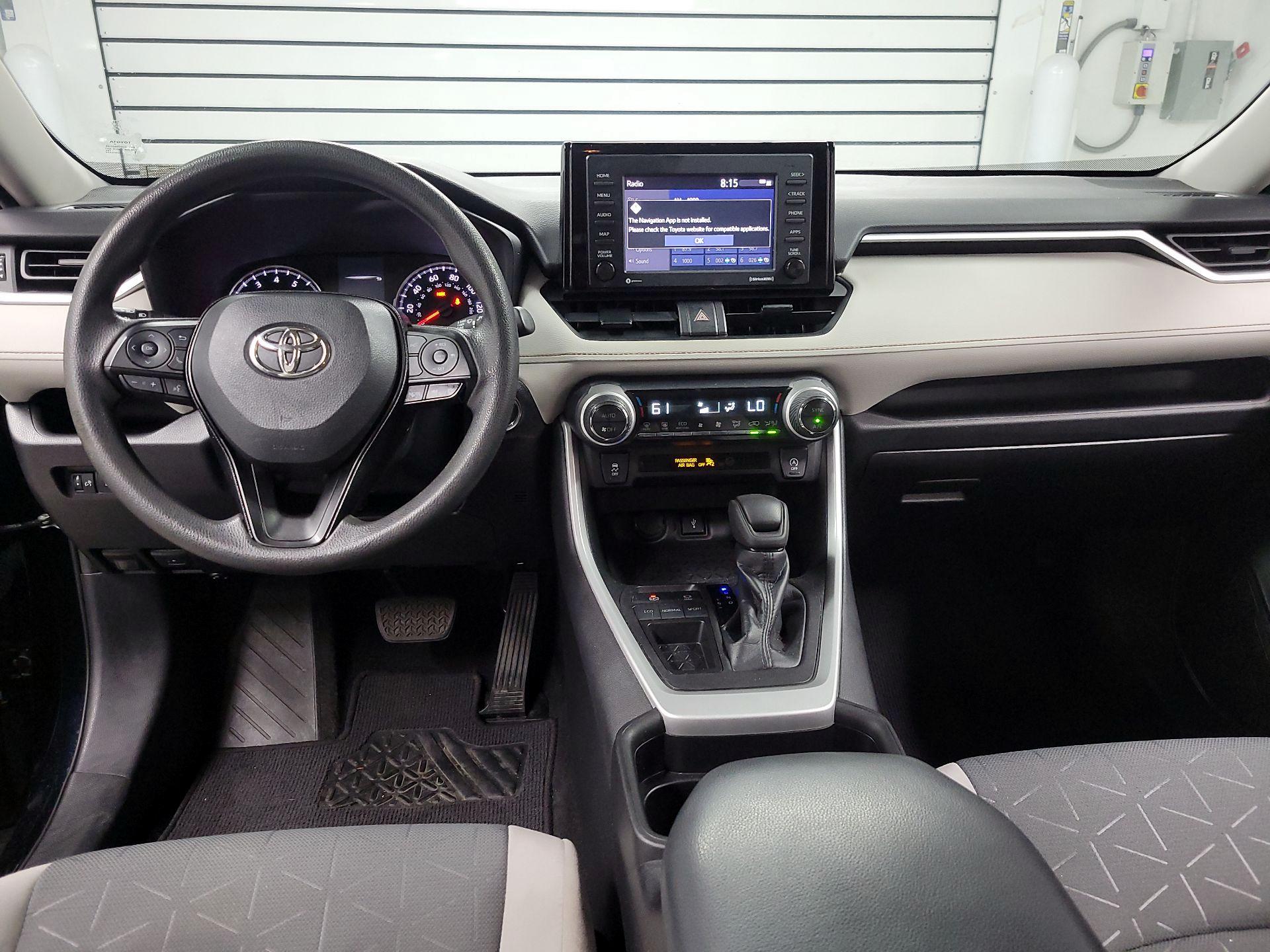 Thumbnail: 2021 Toyota RAV4 - 9