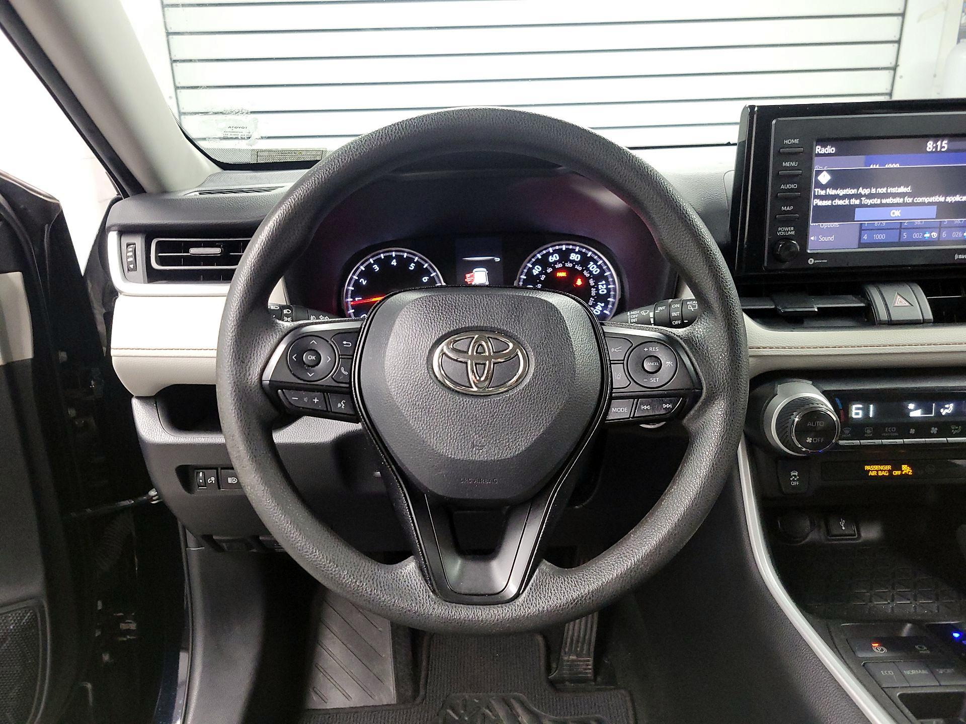 Thumbnail: 2021 Toyota RAV4 - 10