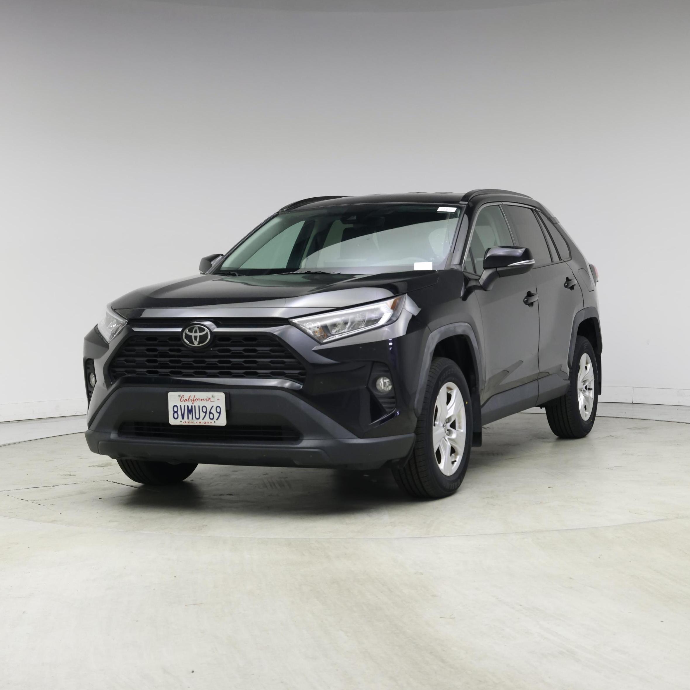 Thumbnail: 2021 Toyota RAV4 - 4