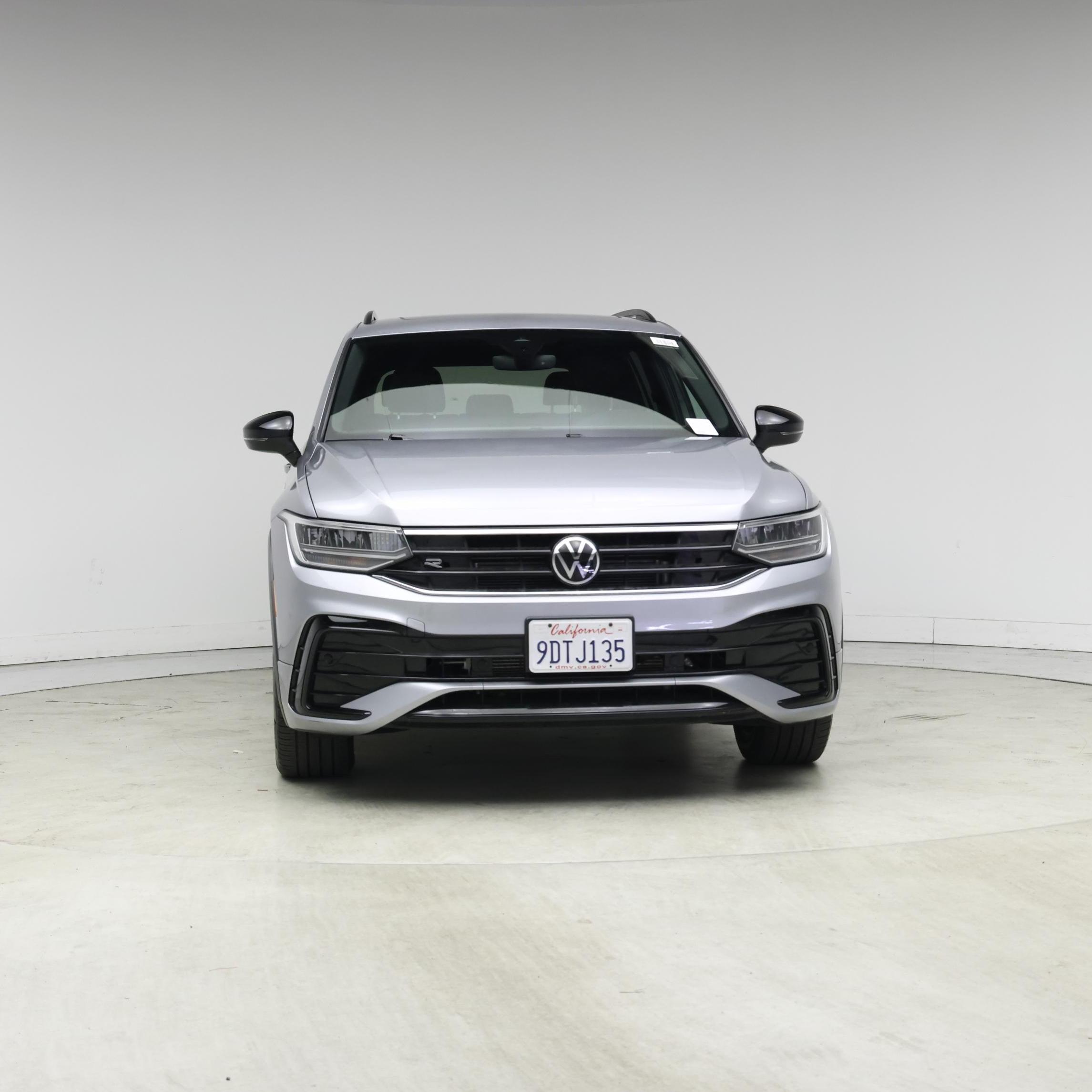 Thumbnail: 2023 Volkswagen Tiguan - 5