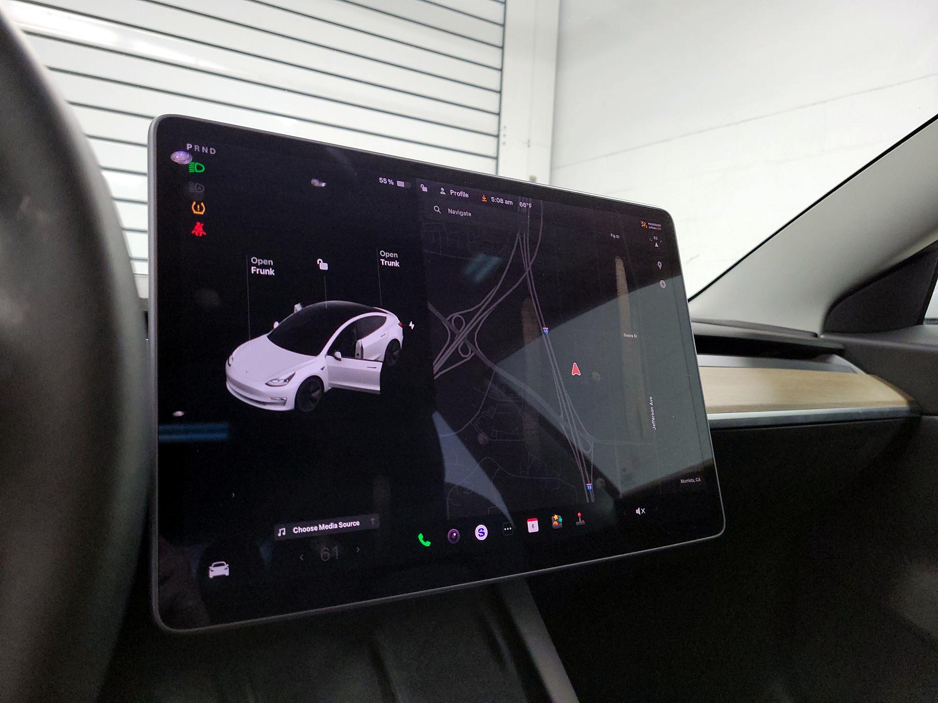 Thumbnail: 2021 Tesla Model 3 - 15