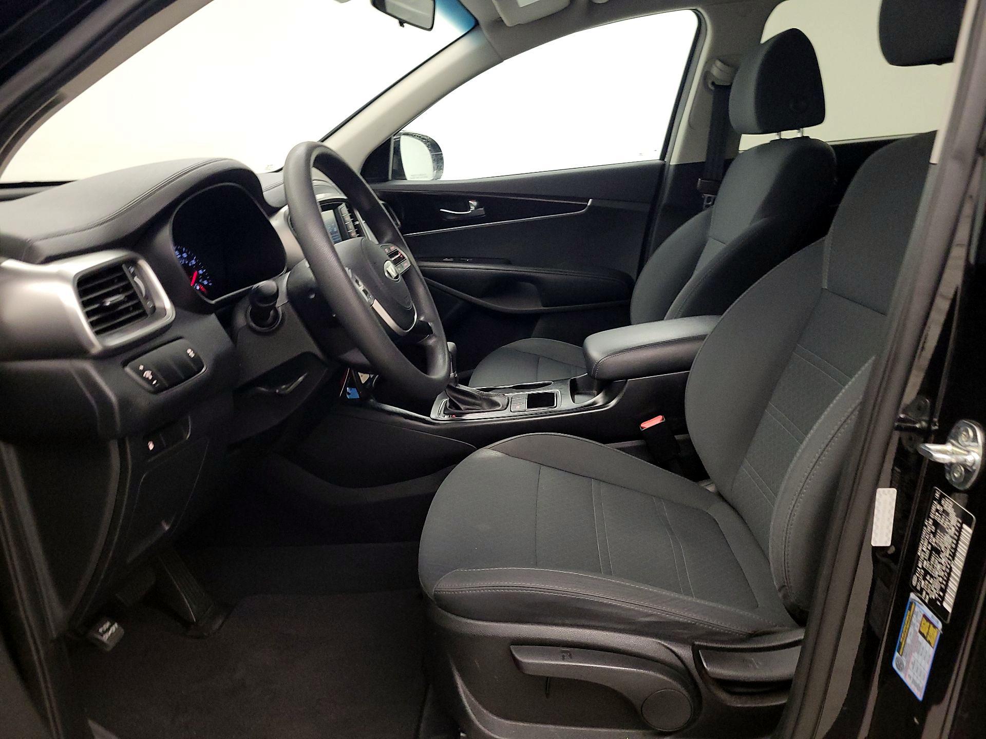 Thumbnail: 2020 Kia Sorento - 11