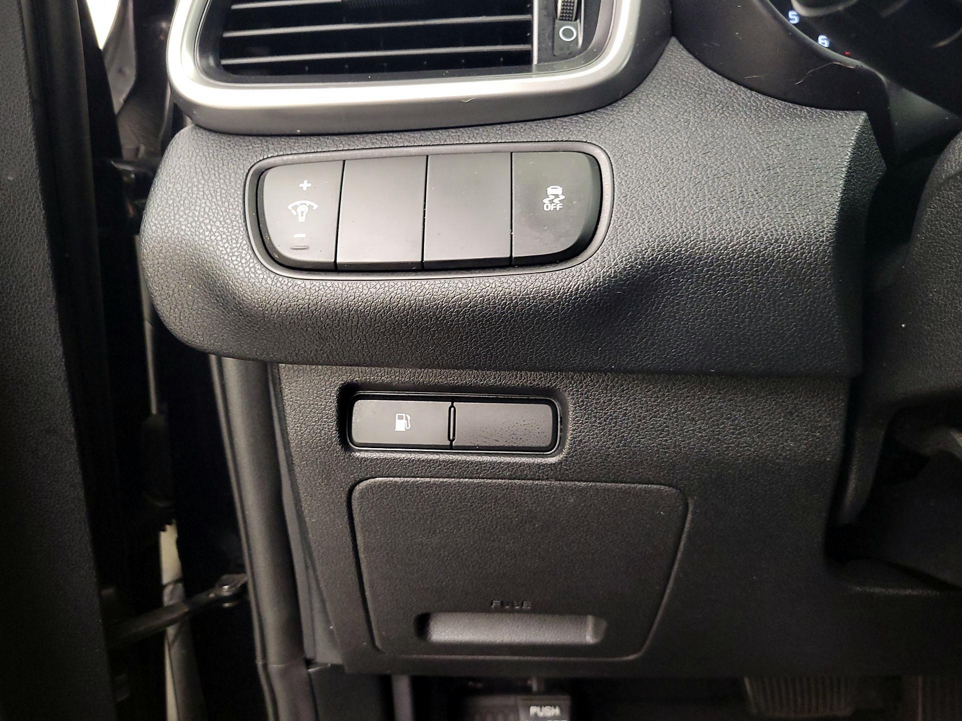 Thumbnail: 2020 Kia Sorento - 13