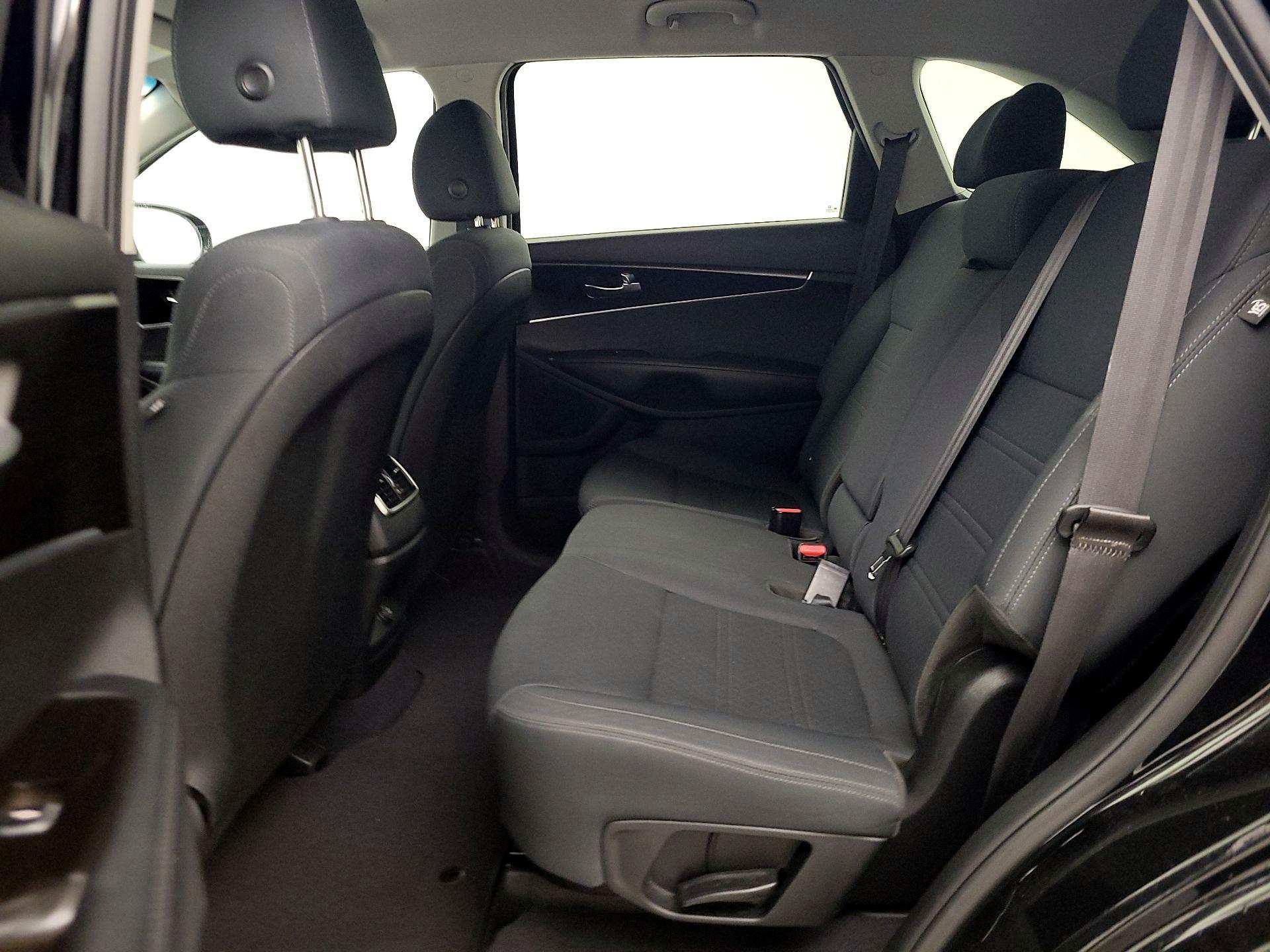 Thumbnail: 2020 Kia Sorento - 19