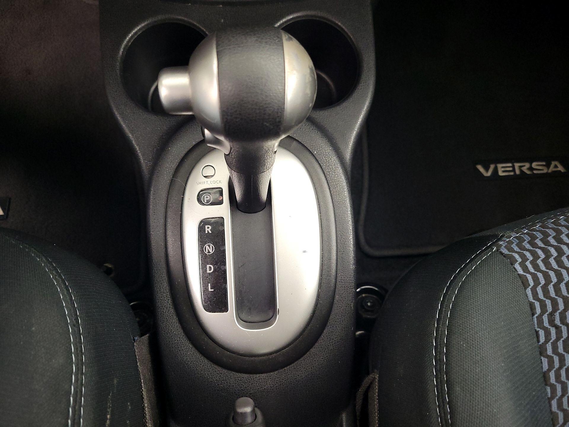 Thumbnail: 2019 Nissan Versa Note - 17