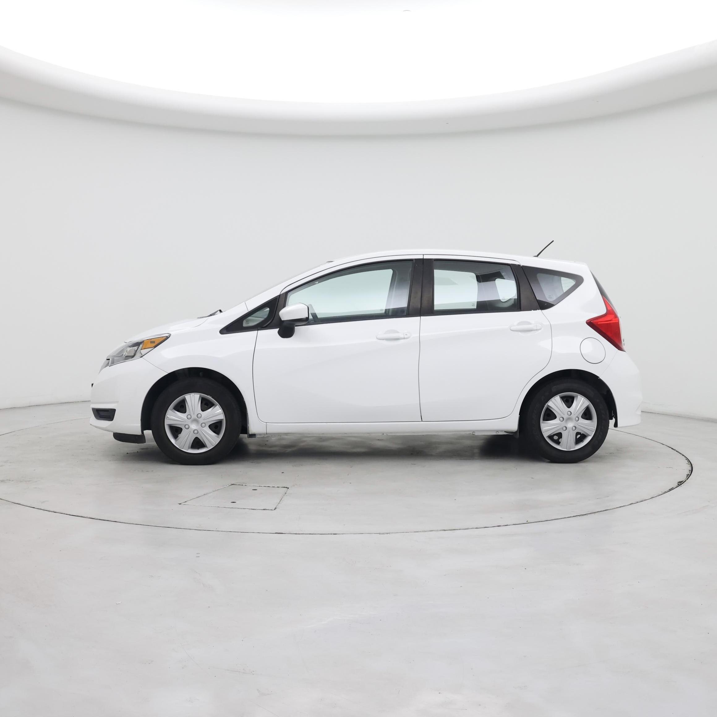 Thumbnail: 2019 Nissan Versa Note - 3