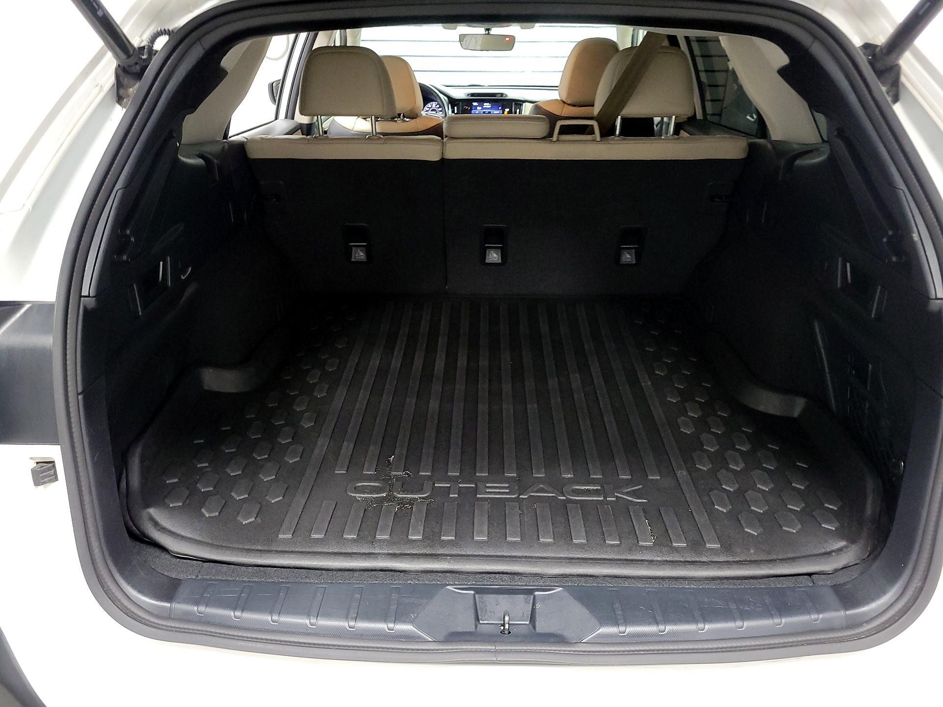 Thumbnail: 2022 Subaru Outback - 18