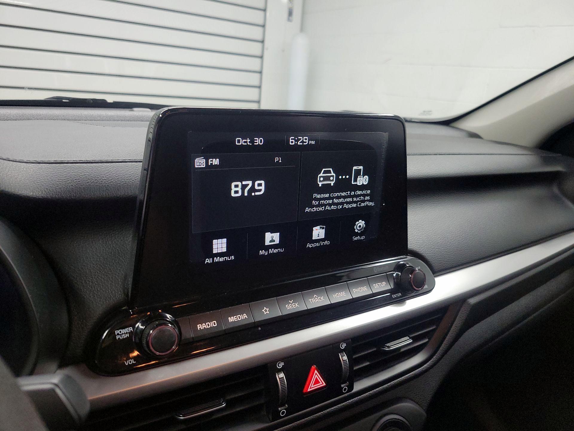 Thumbnail: 2020 Kia Forte - 15