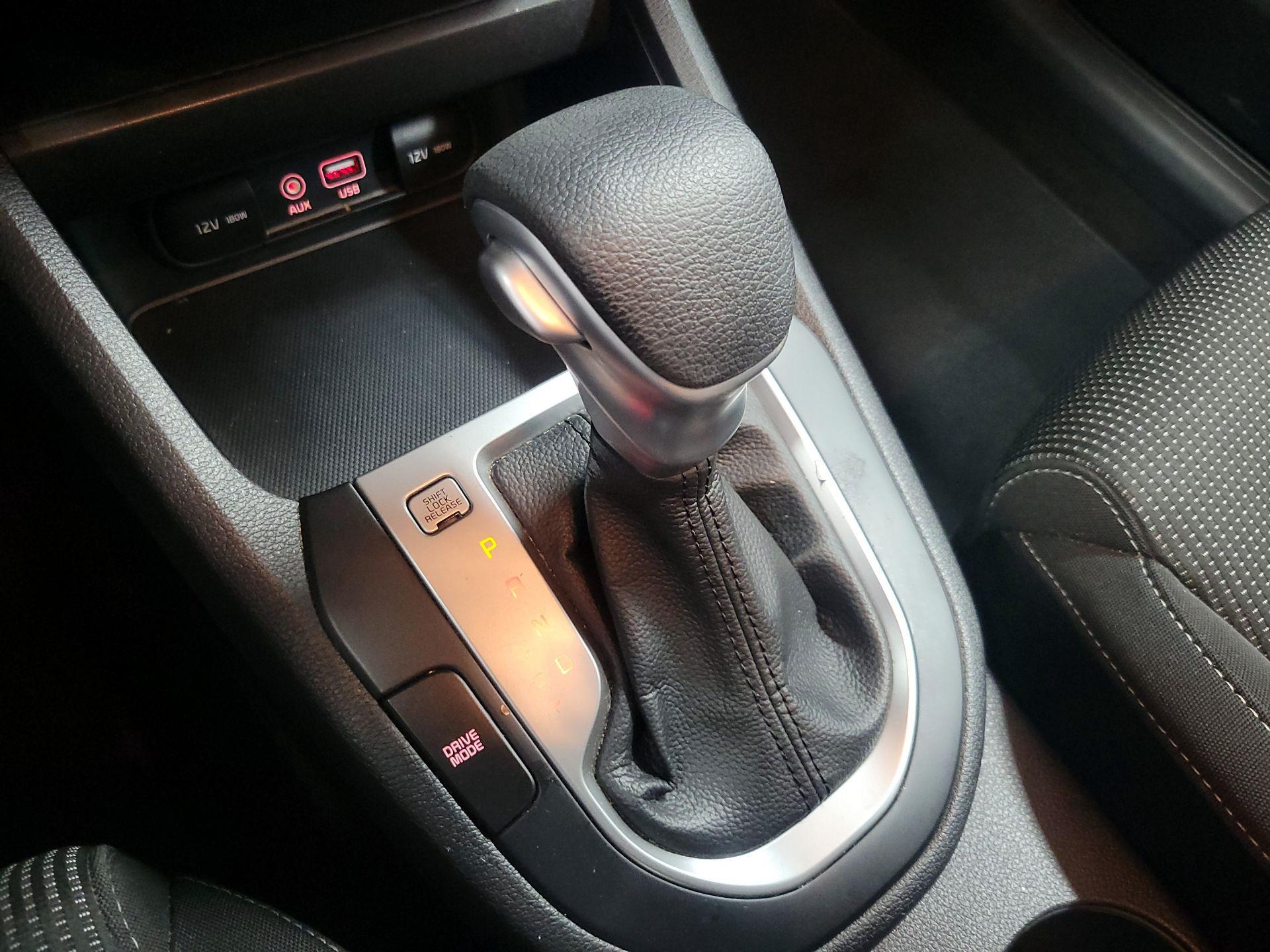 Thumbnail: 2020 Kia Forte - 17