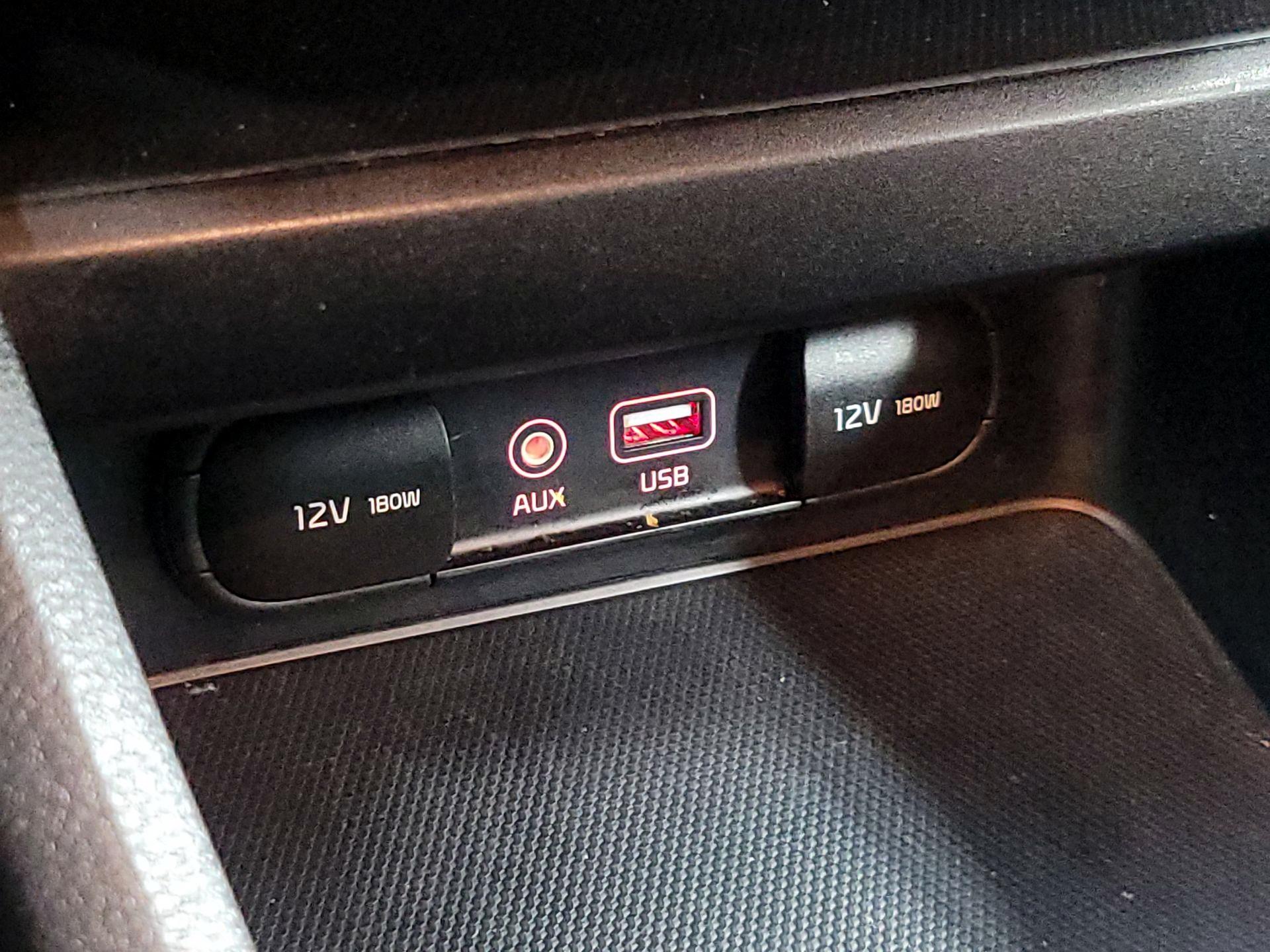 Thumbnail: 2020 Kia Forte - 18