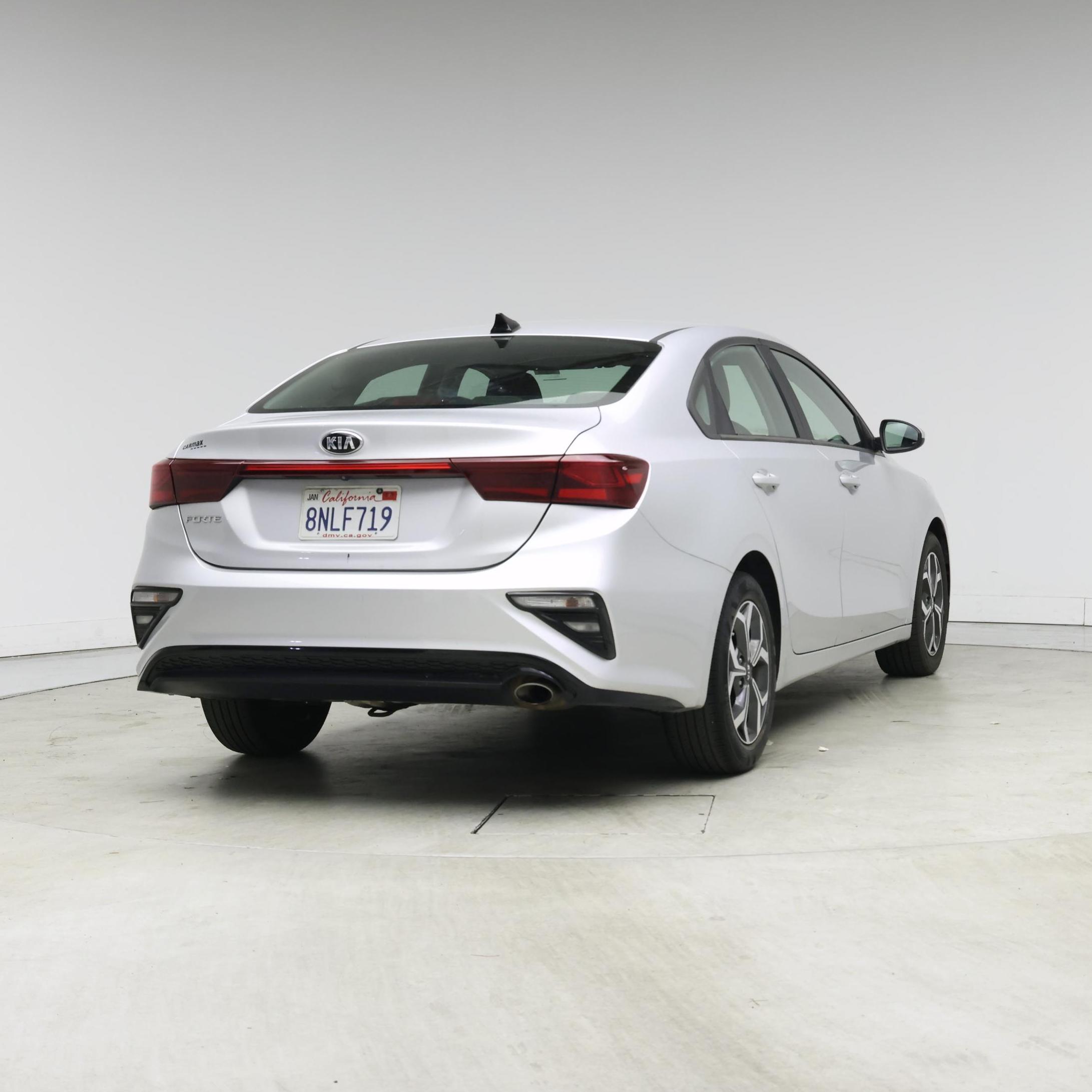 Thumbnail: 2020 Kia Forte - 8