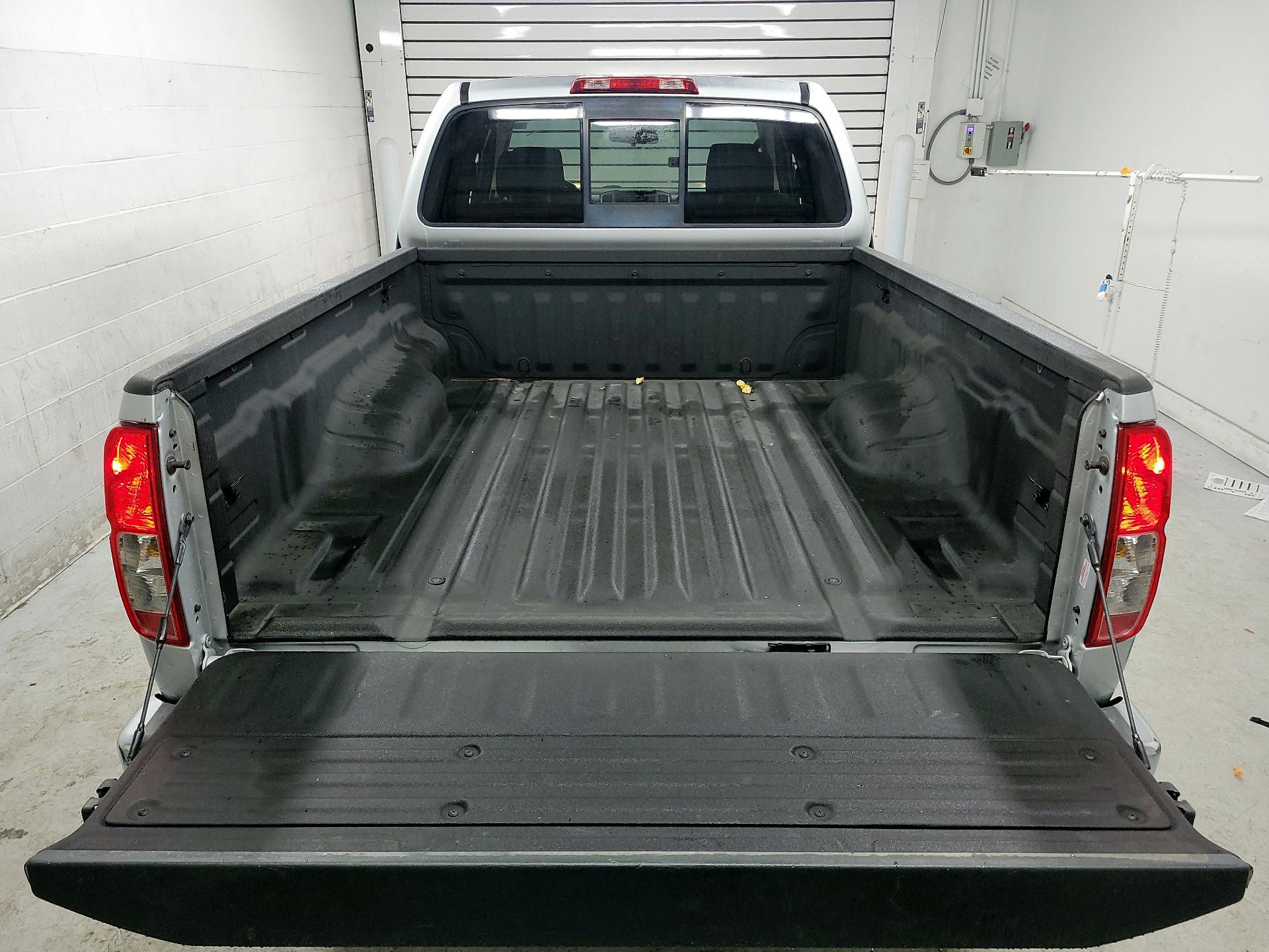 Thumbnail: 2018 Nissan Frontier - 17