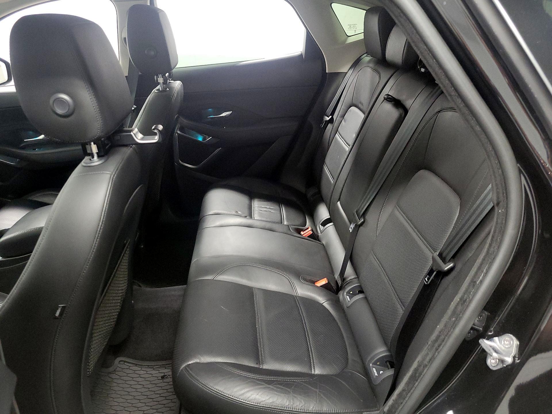 Thumbnail: 2018 Jaguar E-Pace - 18