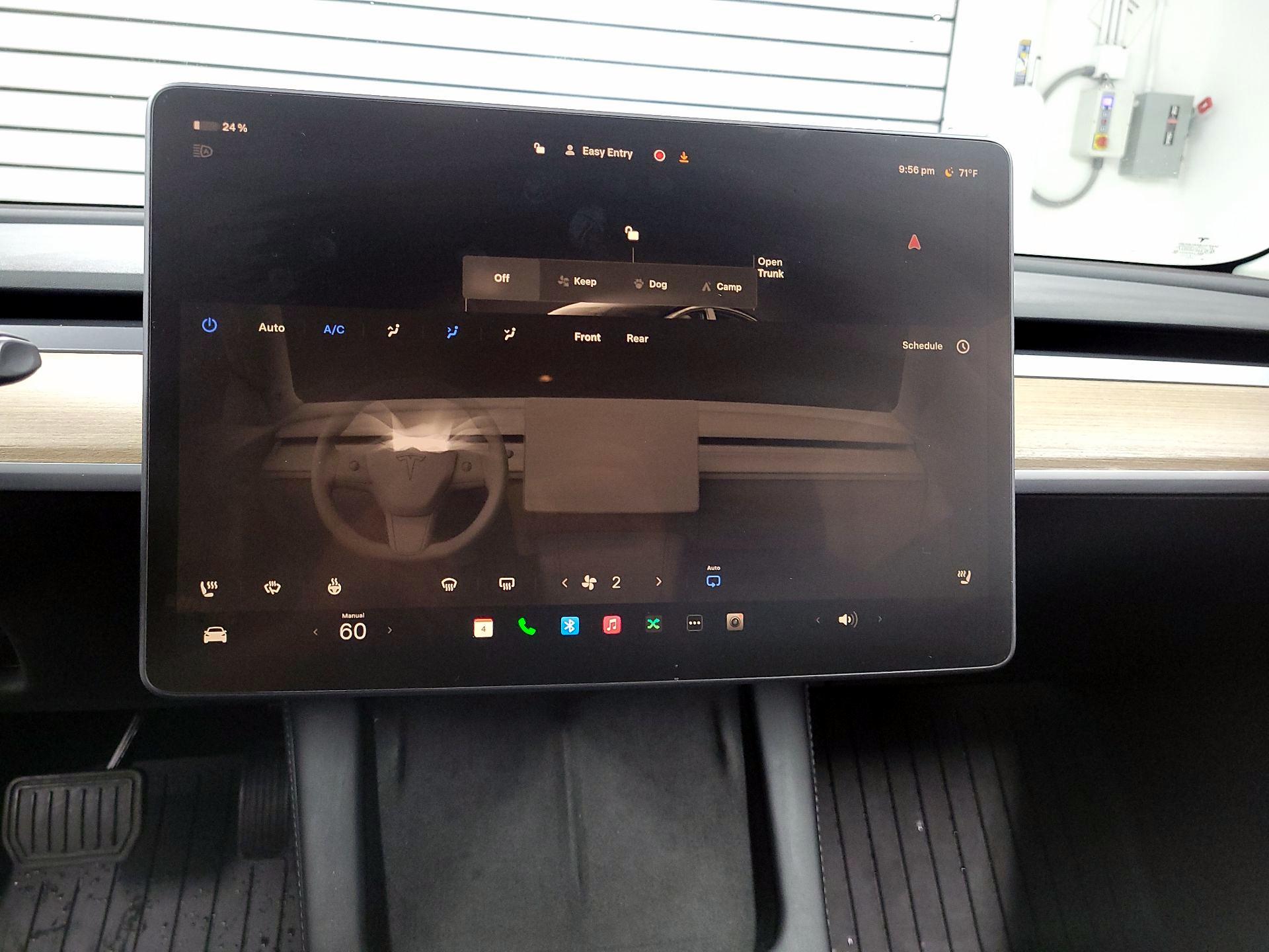 Thumbnail: 2022 Tesla Model 3 - 15