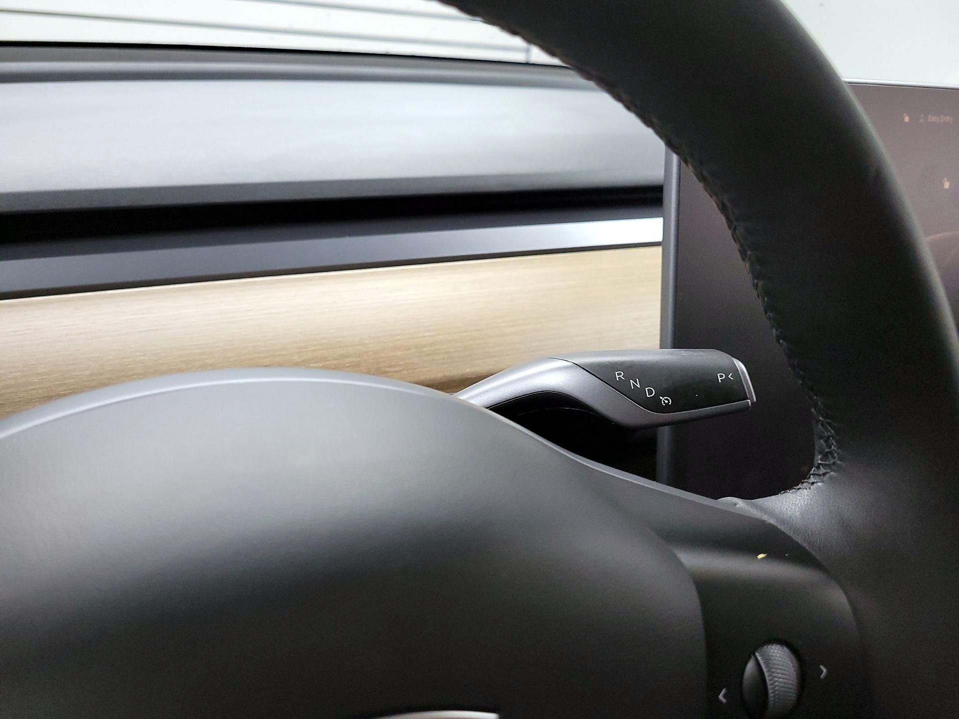 Thumbnail: 2022 Tesla Model 3 - 16