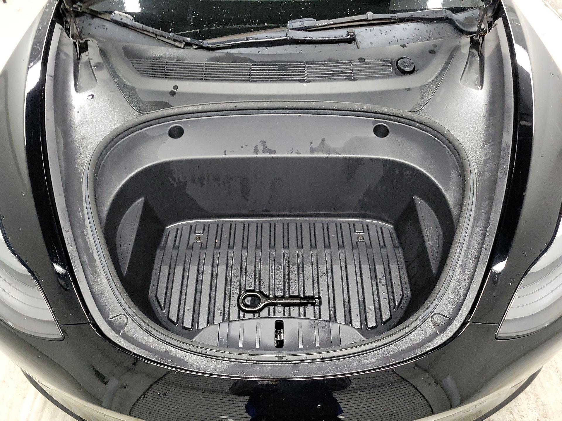 Thumbnail: 2022 Tesla Model 3 - 19