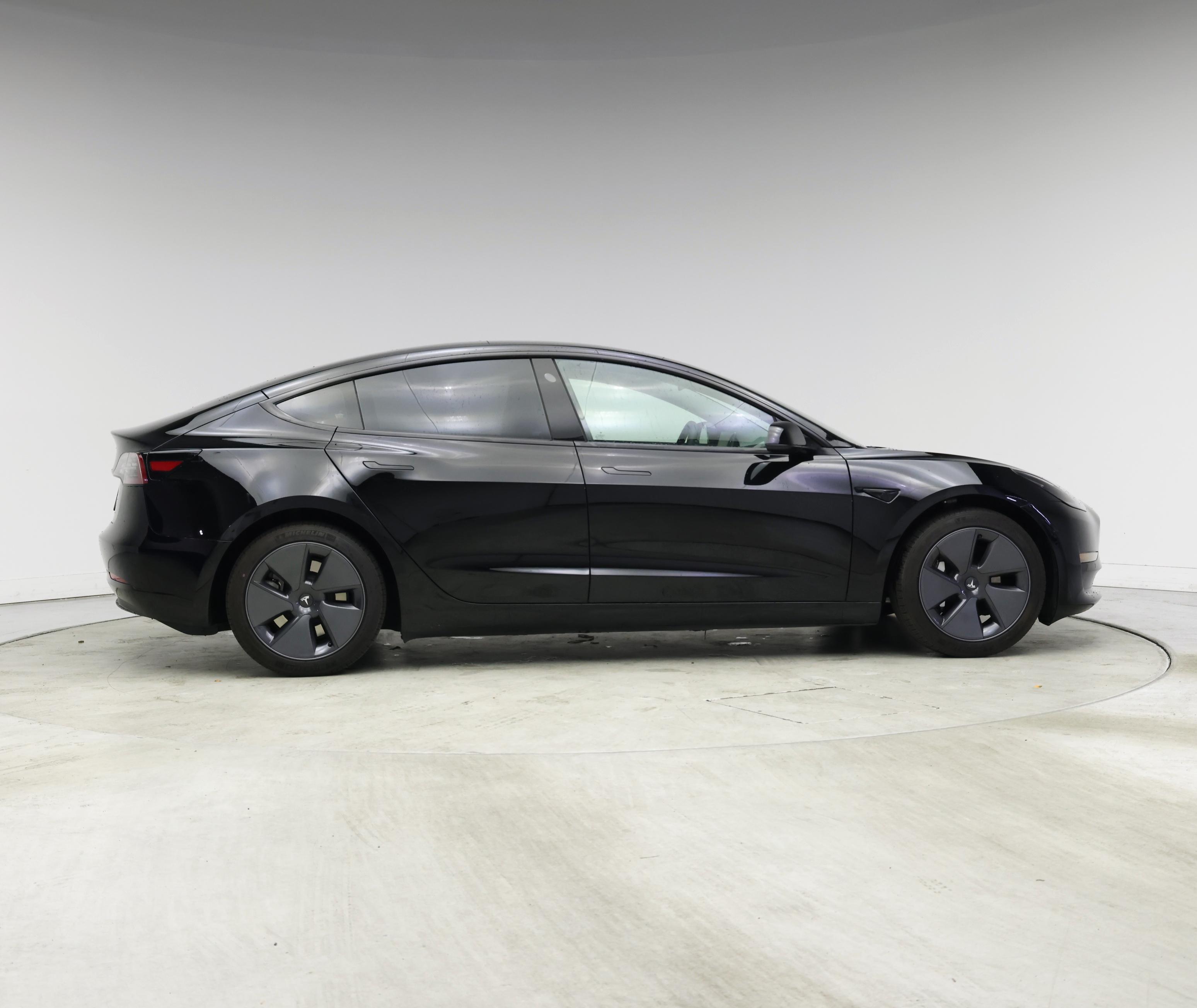 Thumbnail: 2022 Tesla Model 3 - 7