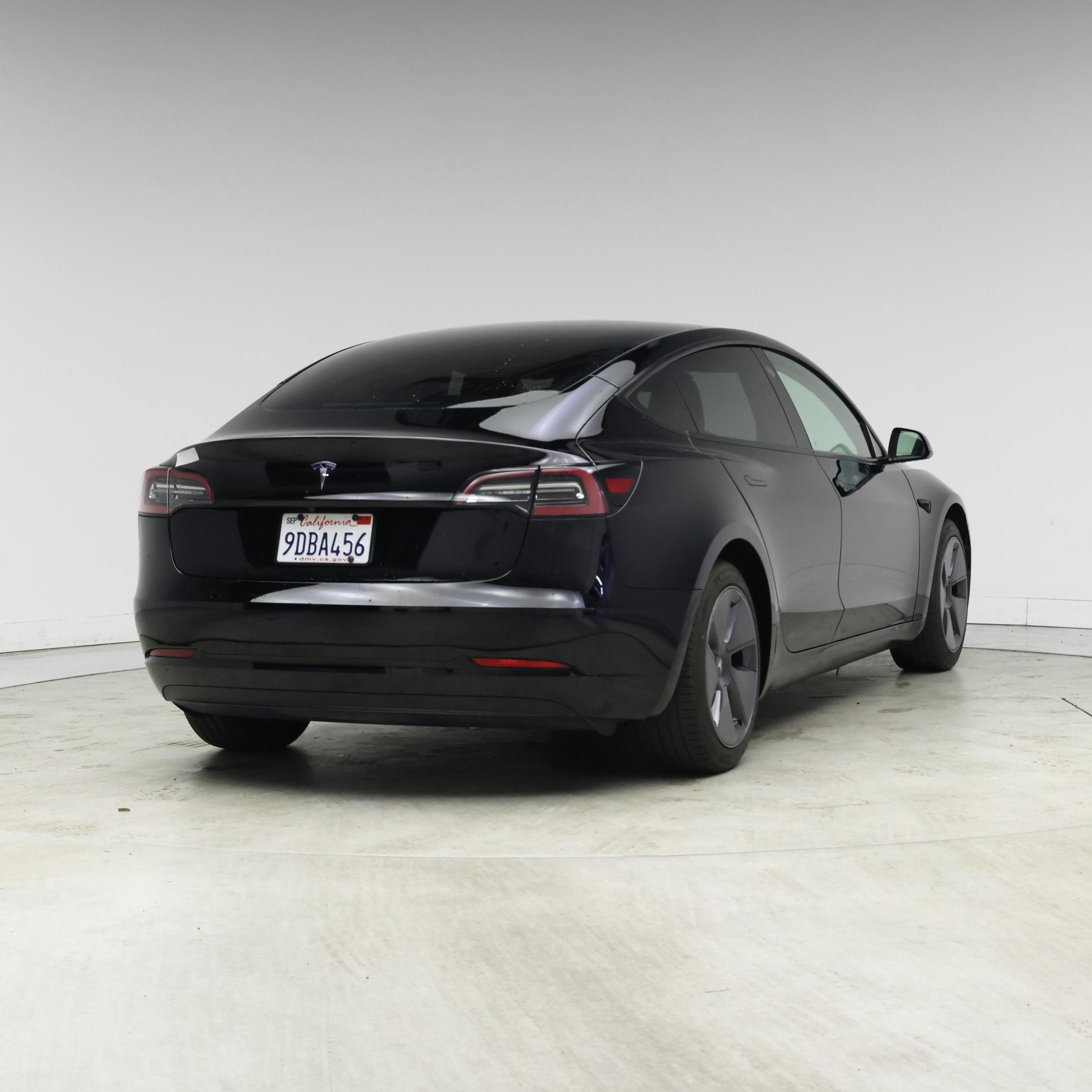 Thumbnail: 2022 Tesla Model 3 - 8