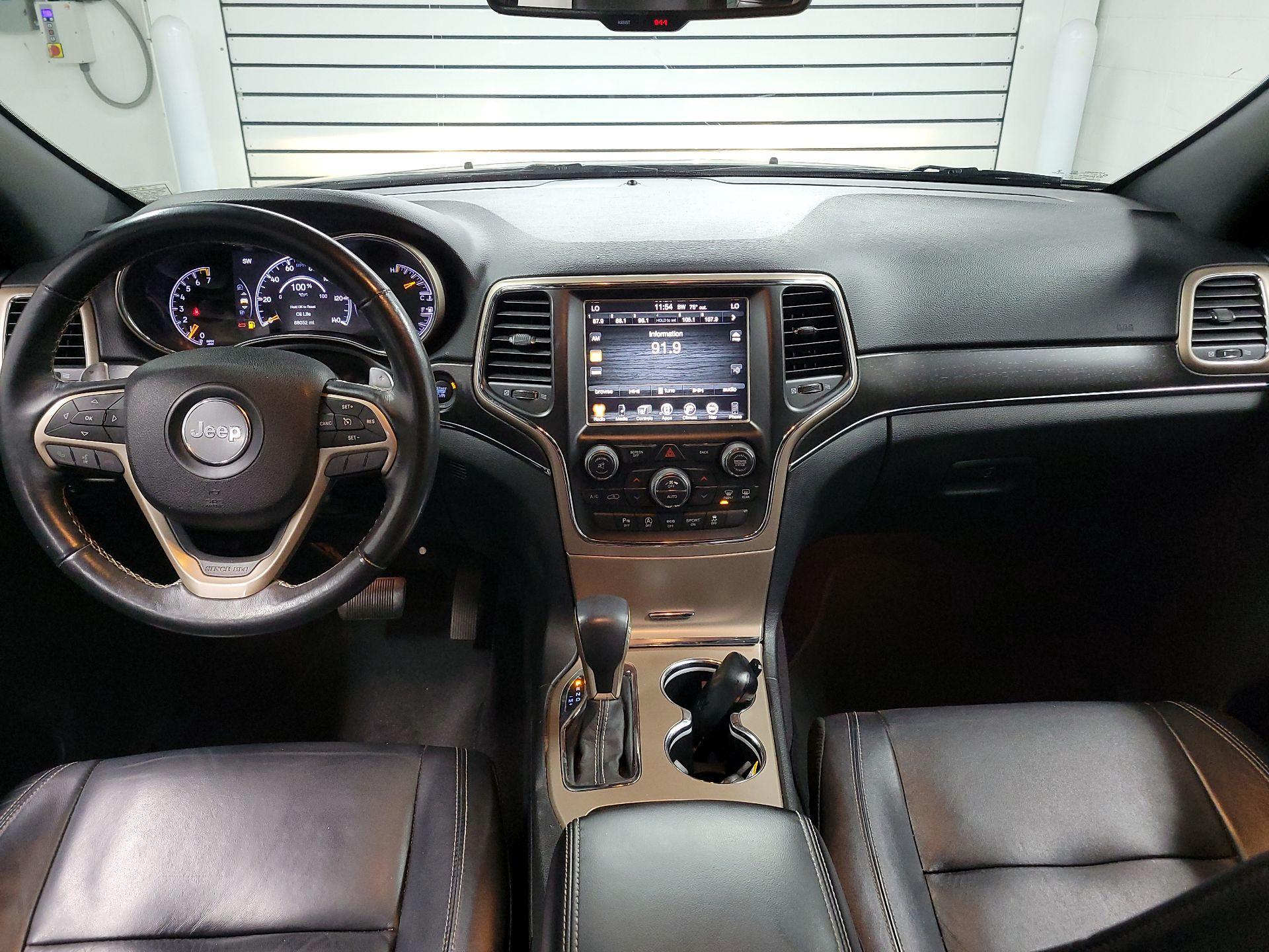 Thumbnail: 2016 Jeep Grand Cherokee - 9