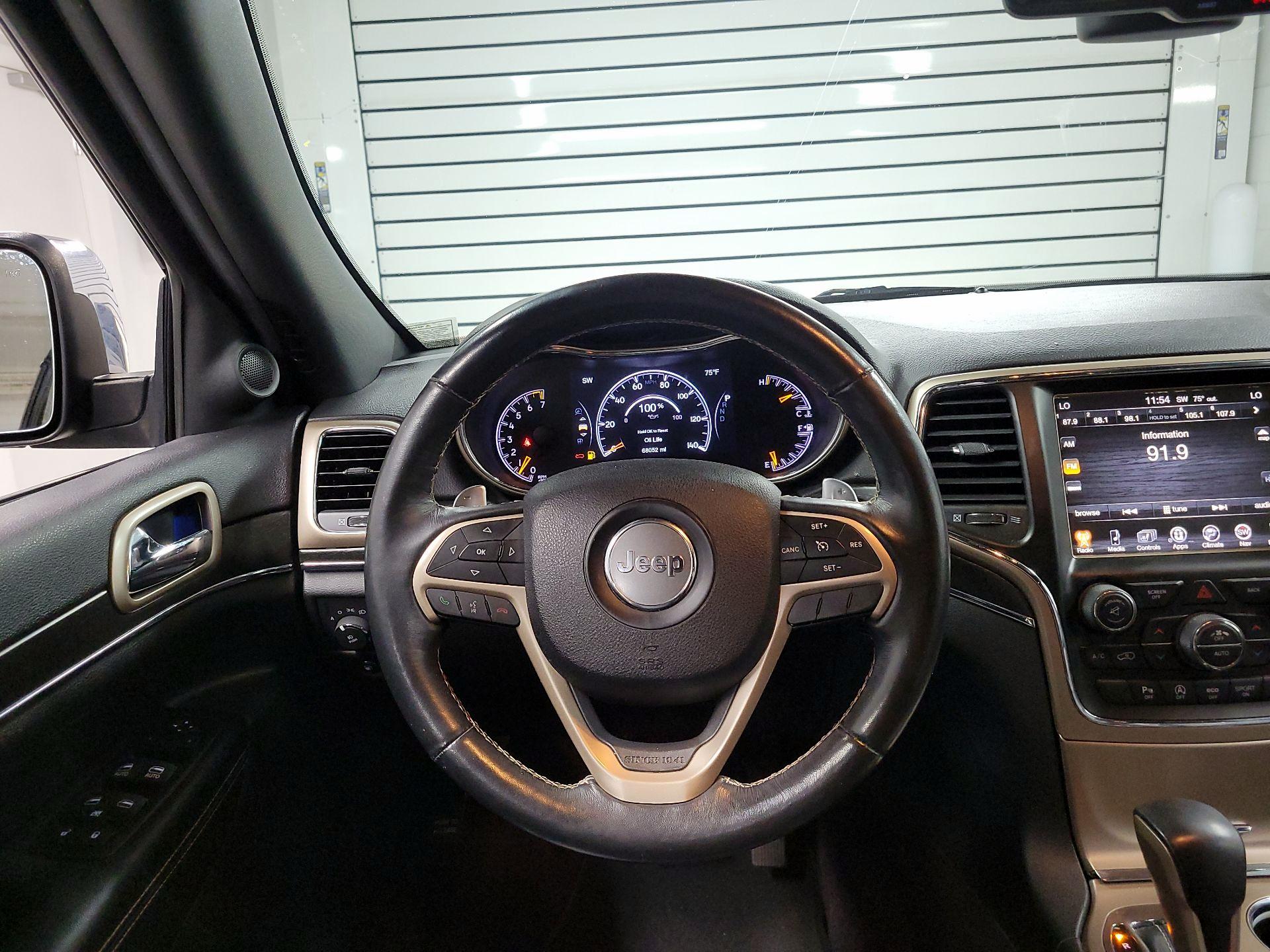 Thumbnail: 2016 Jeep Grand Cherokee - 10