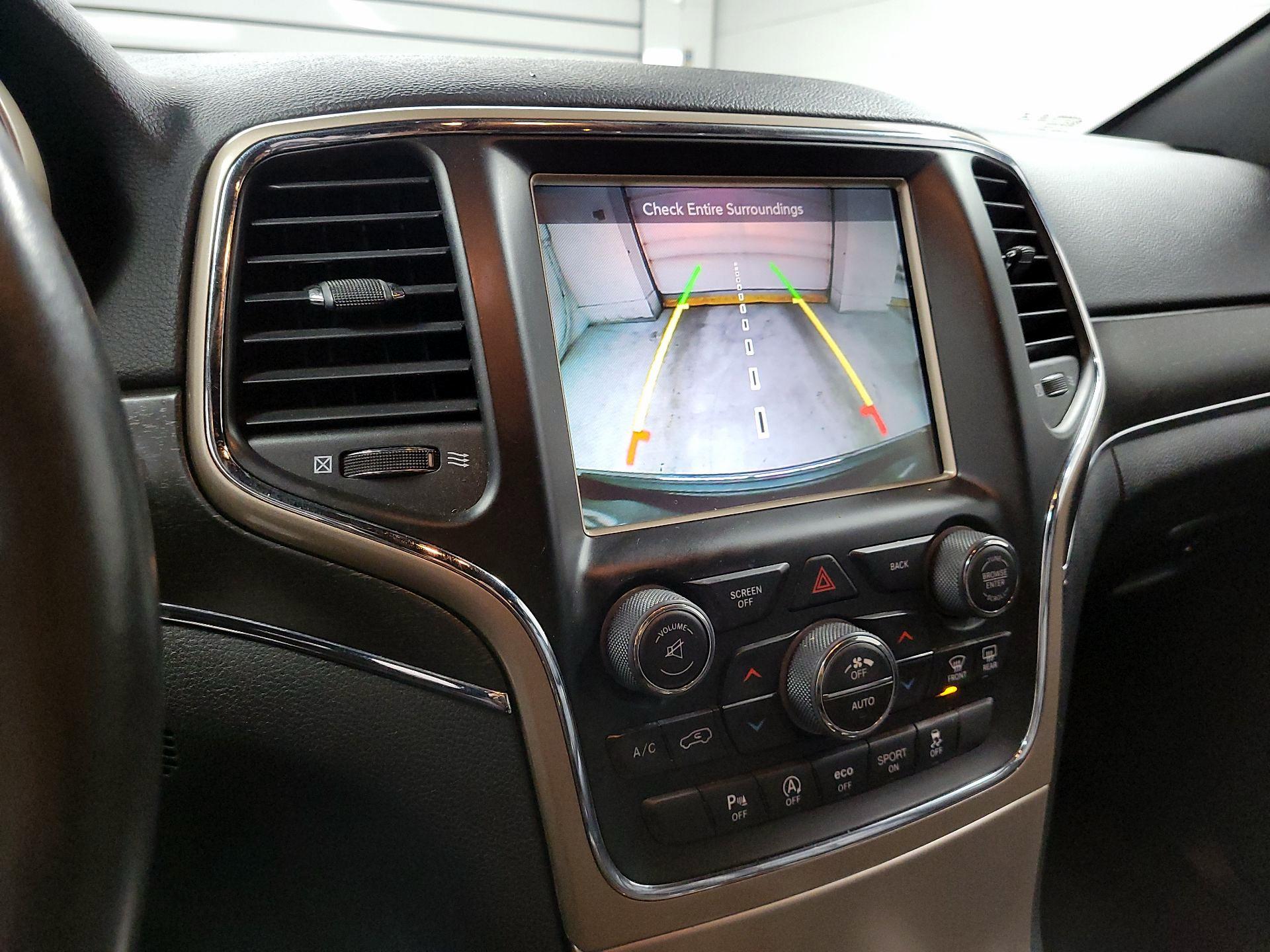 Thumbnail: 2016 Jeep Grand Cherokee - 14