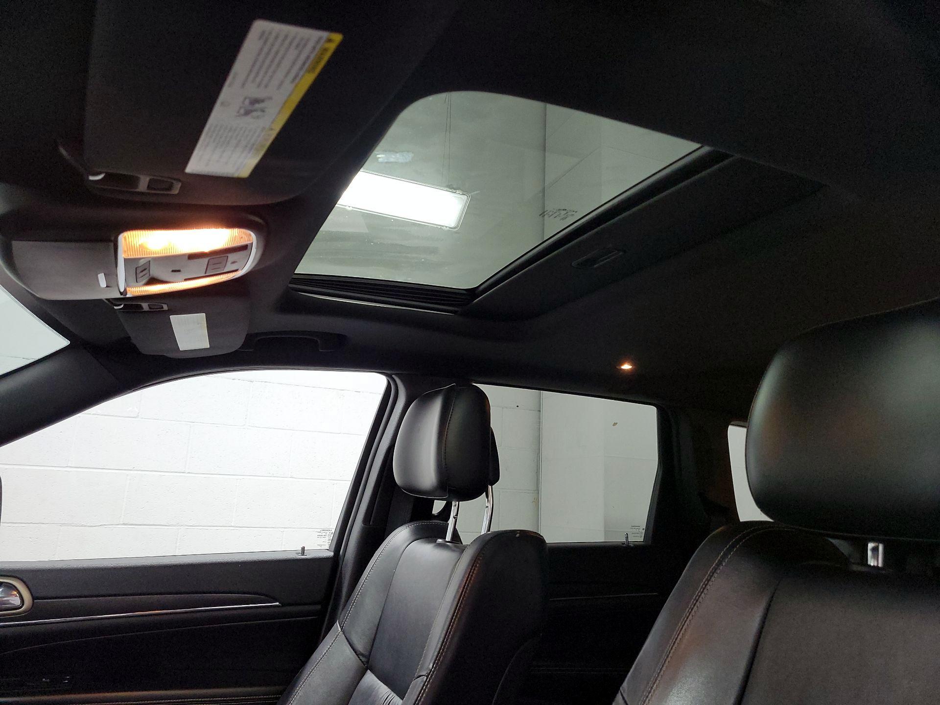 Thumbnail: 2016 Jeep Grand Cherokee - 18